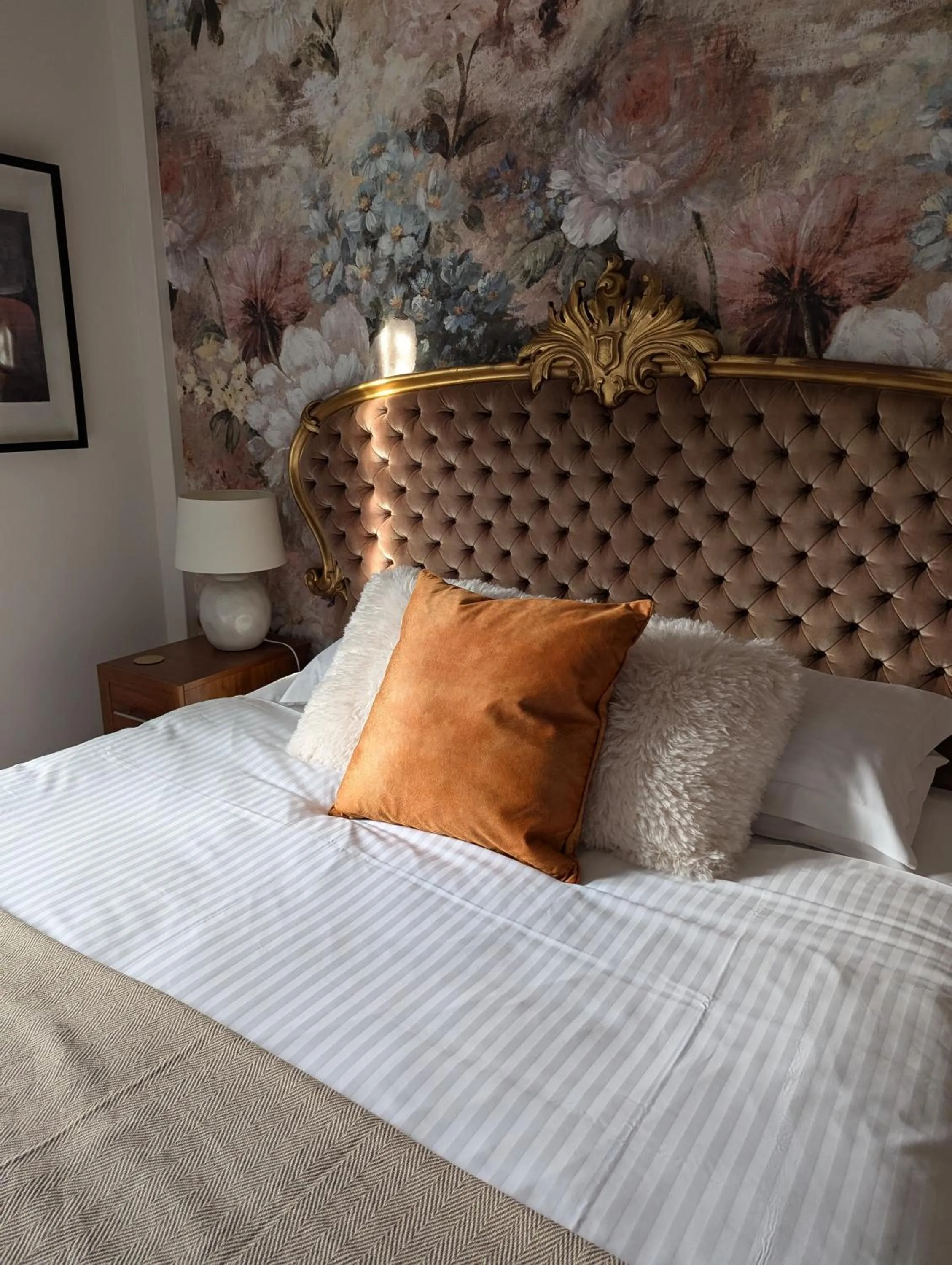 Bed in The Duke Hotel