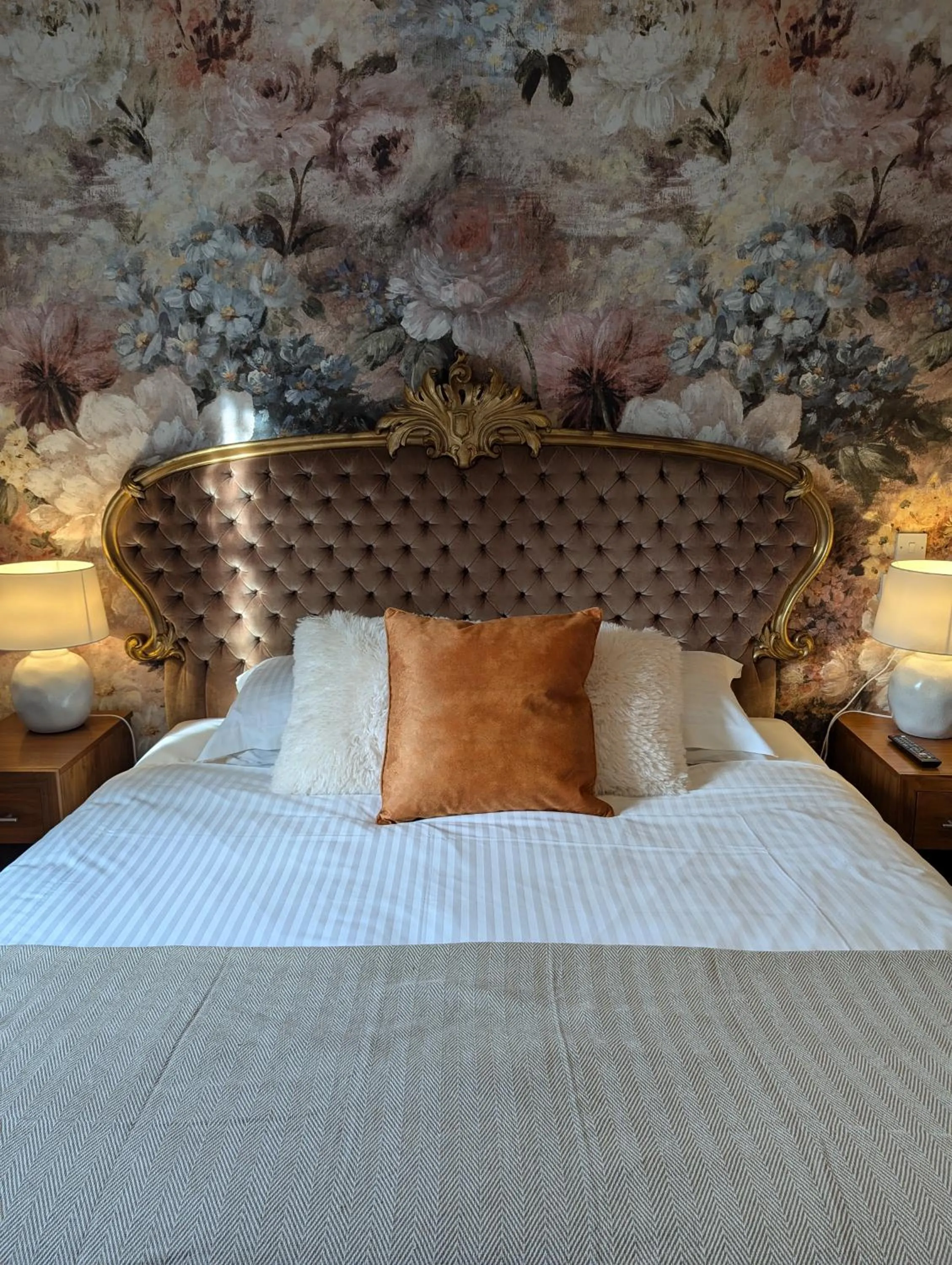 Bed in The Duke Hotel