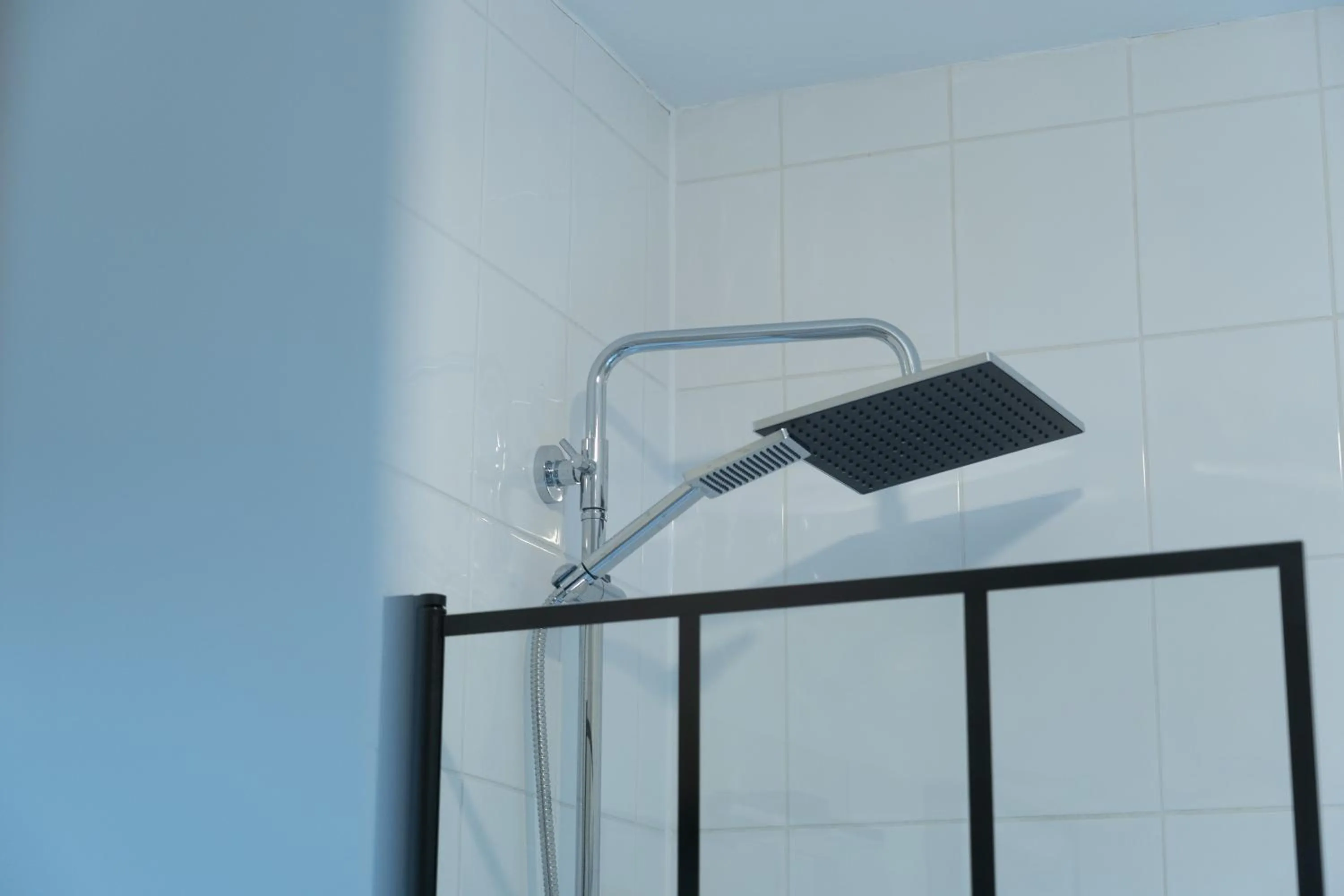 Shower in The Duke Hotel