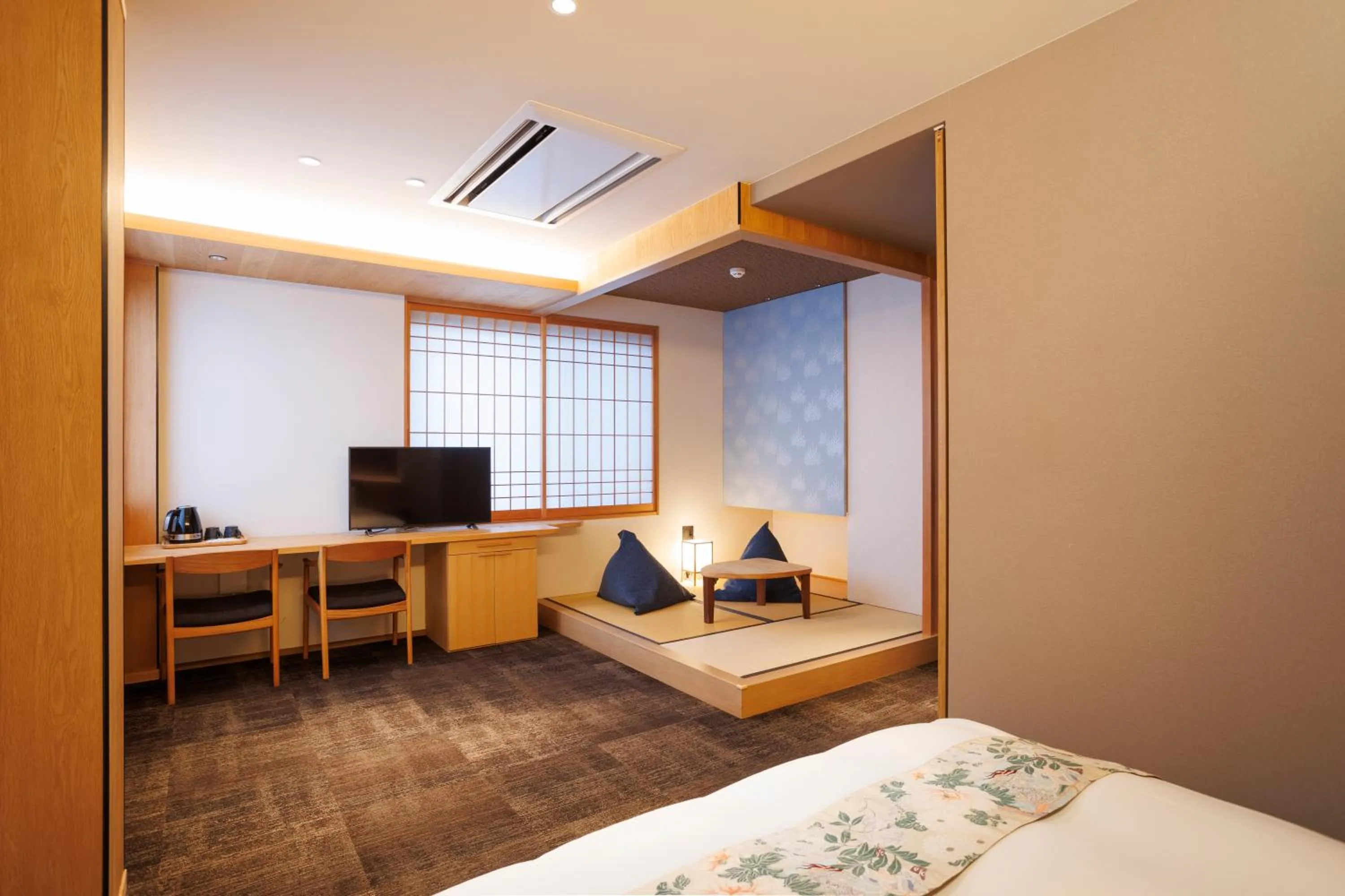 Seating area, Bed in Hotel Ethnography Kiyomizu Gojo