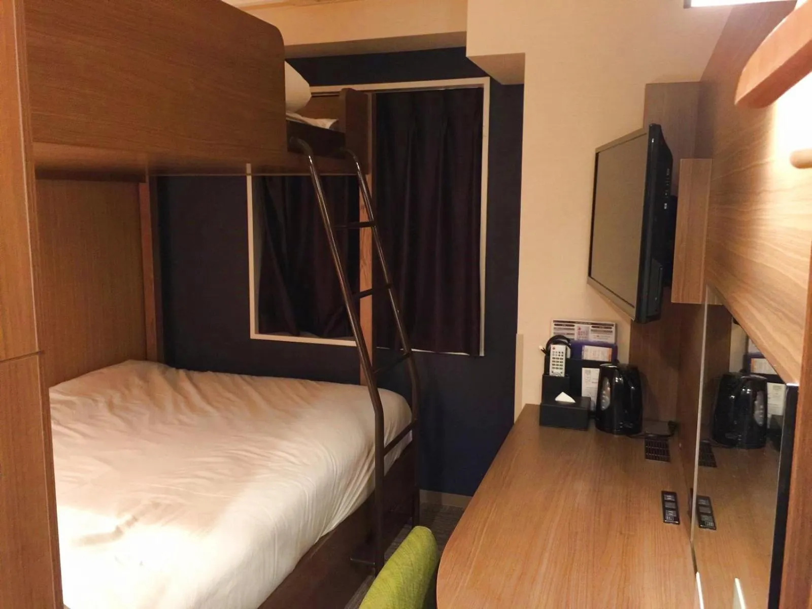 Photo of the whole room, Bed in Super Hotel Ikebukuro-Eki Kitaguchi