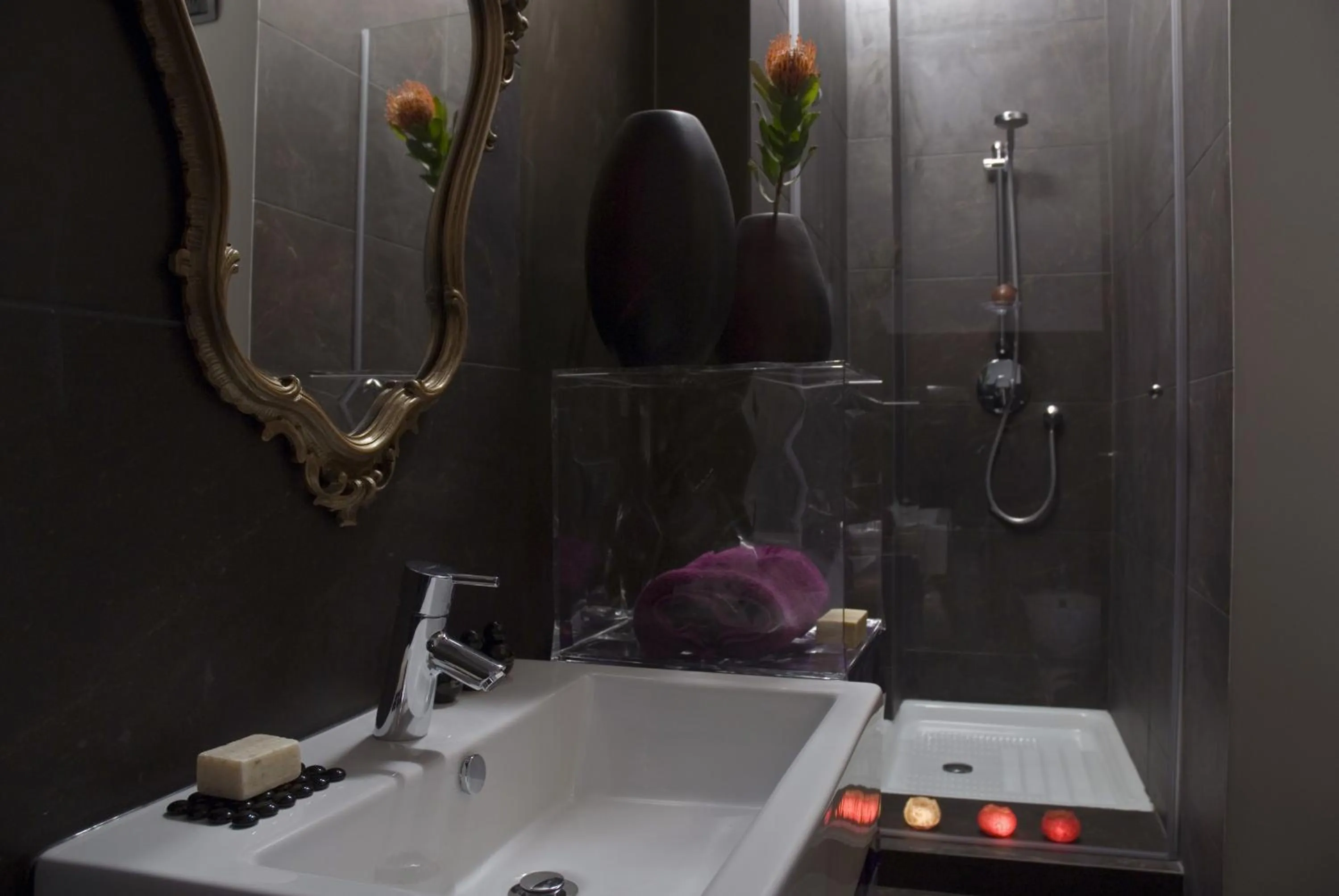 Bathroom in Eh13 Luxury Accommodation