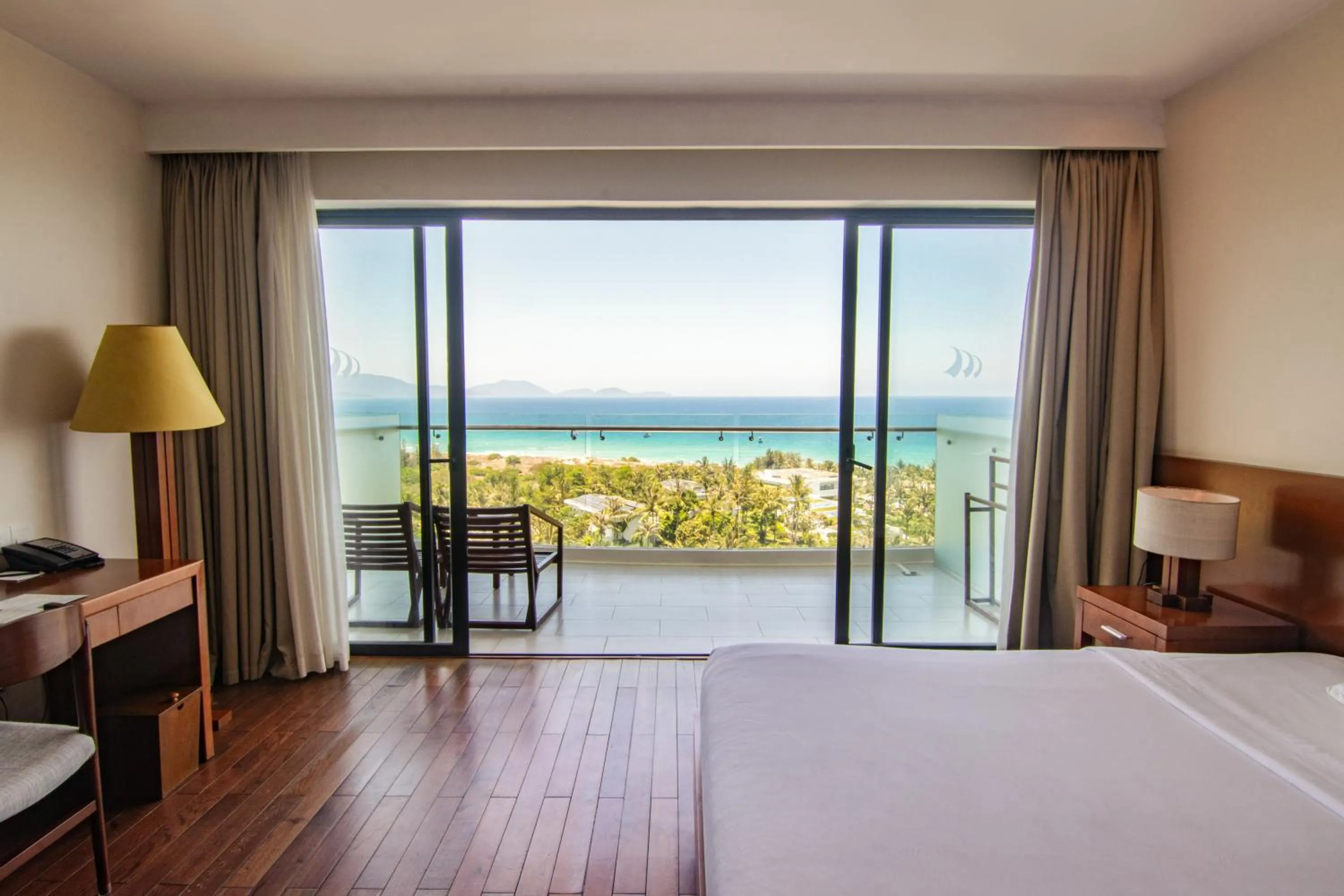 Sea view, Bed in Cam Ranh Riviera Beach Resort & Spa