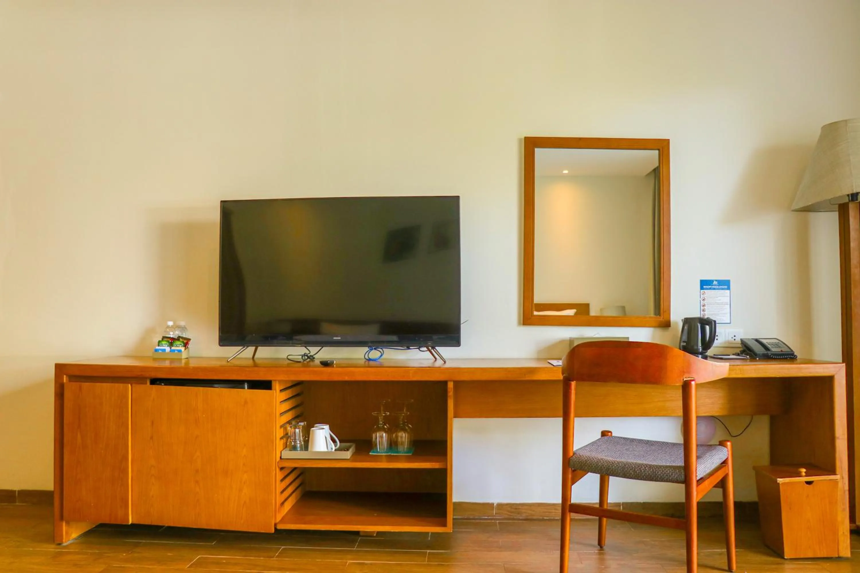 Communal lounge/ TV room in Cam Ranh Riviera Beach Resort & Spa