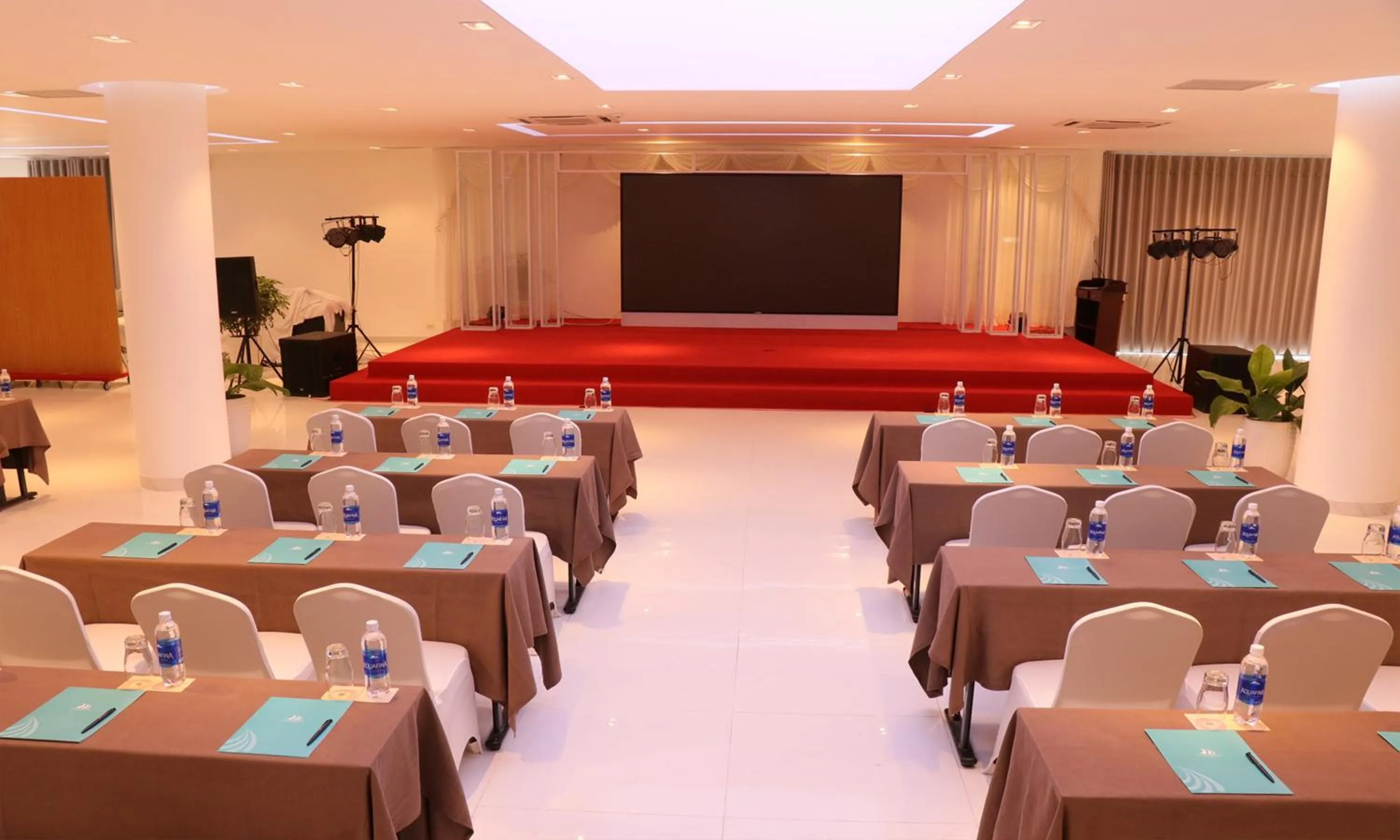 Meeting/conference room in Cam Ranh Riviera Beach Resort & Spa