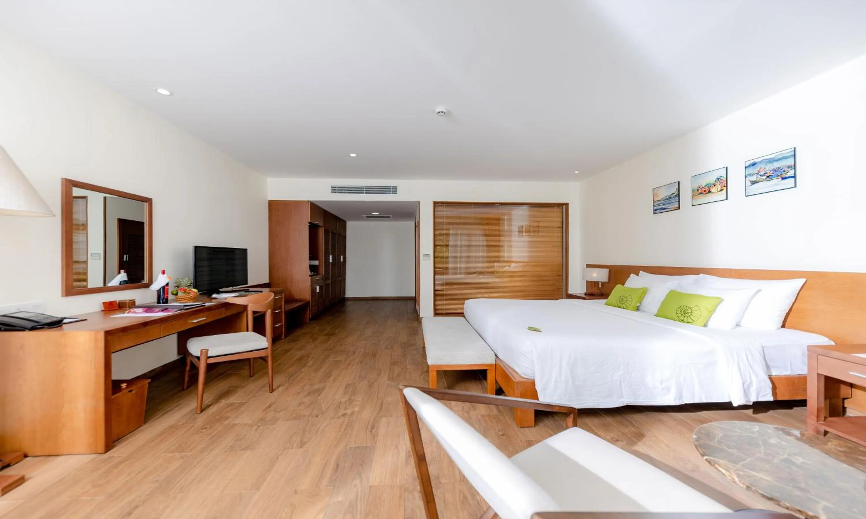 Bed in Cam Ranh Riviera Beach Resort & Spa