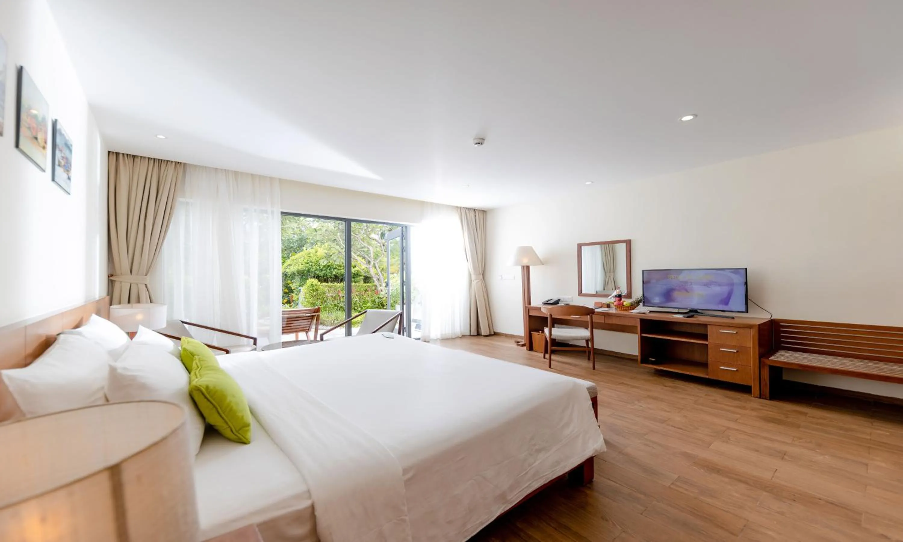 Bedroom, Bed in Cam Ranh Riviera Beach Resort & Spa