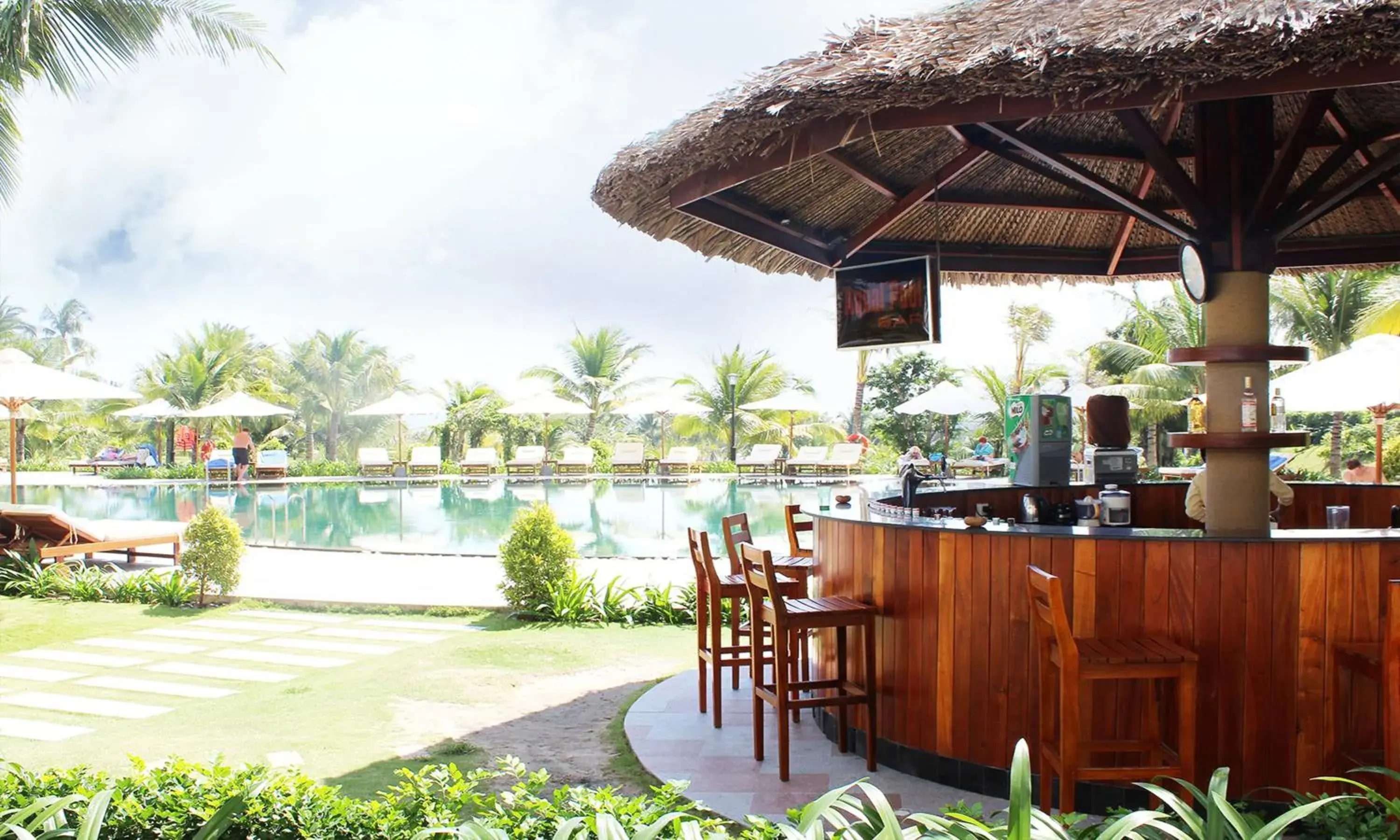 Lounge or bar in Cam Ranh Riviera Beach Resort & Spa Lounge or bar in Cam Ranh Riviera Beach Resort & Spa
