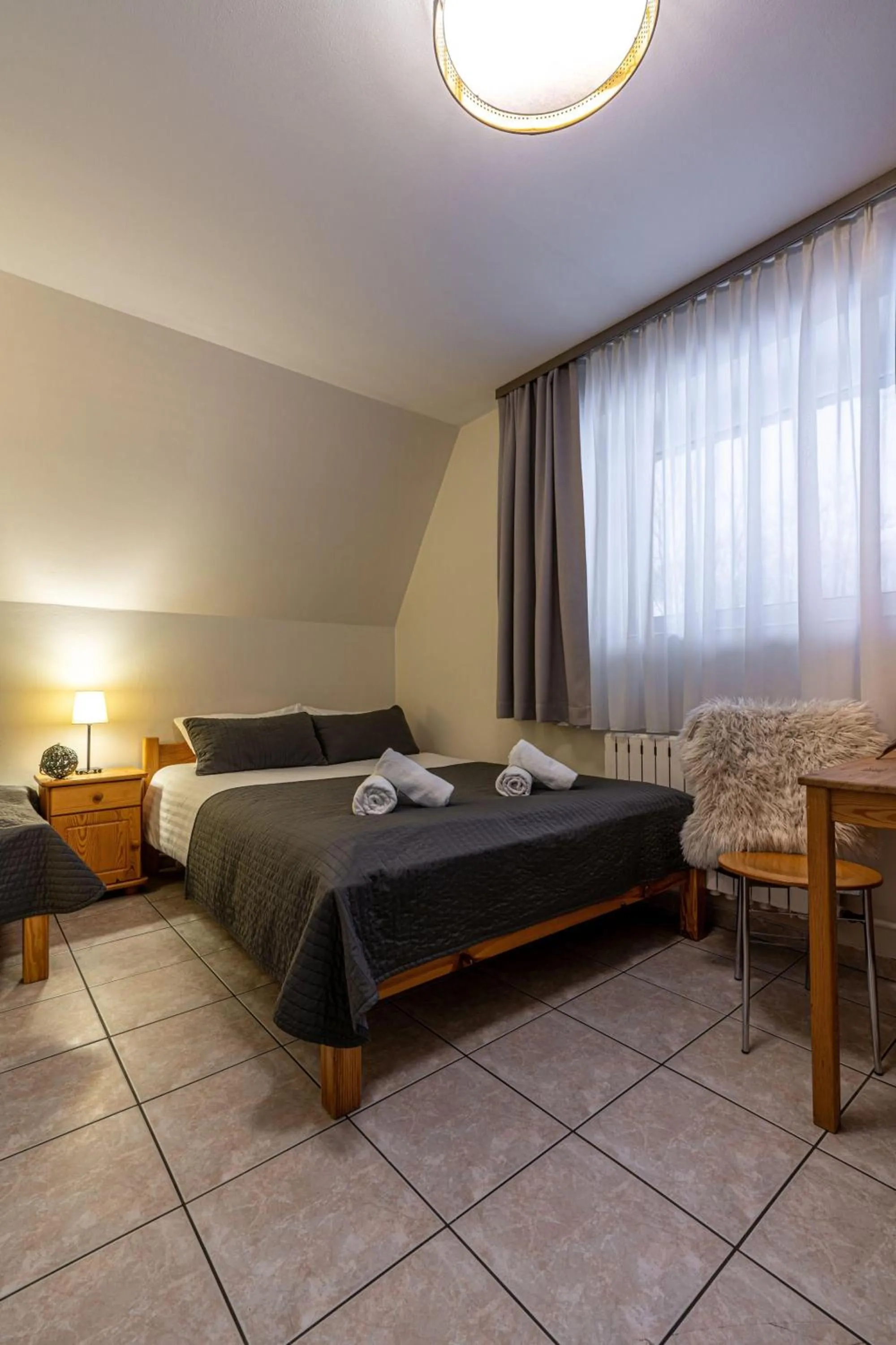 Bed in Liberta INN - Pokoje Gościnne