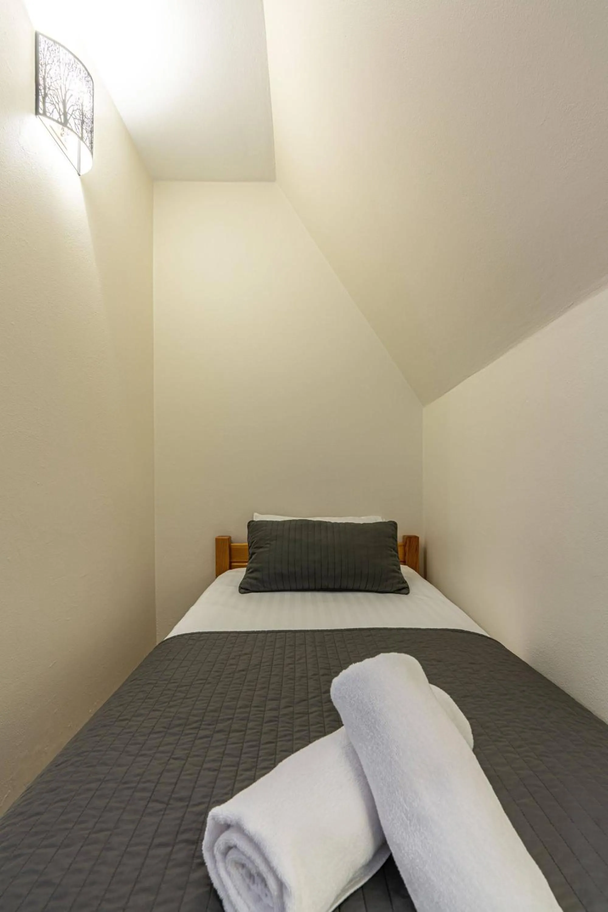 Bed in Liberta INN - Pokoje Gościnne