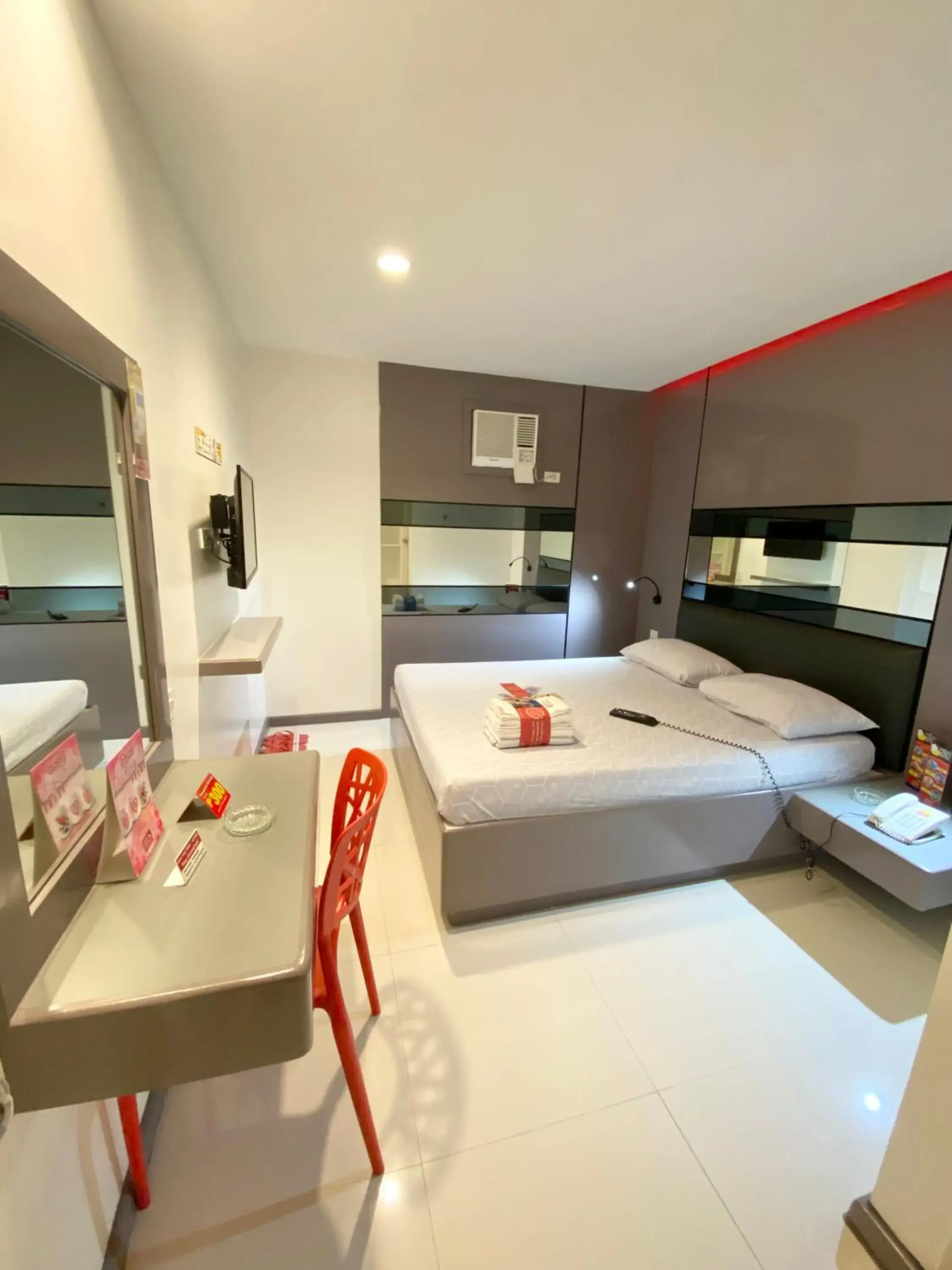 Bedroom, Bed in Hotel Sogo - EDSA Trinoma Bedroom, Bed in Hotel Sogo - EDSA Trinoma