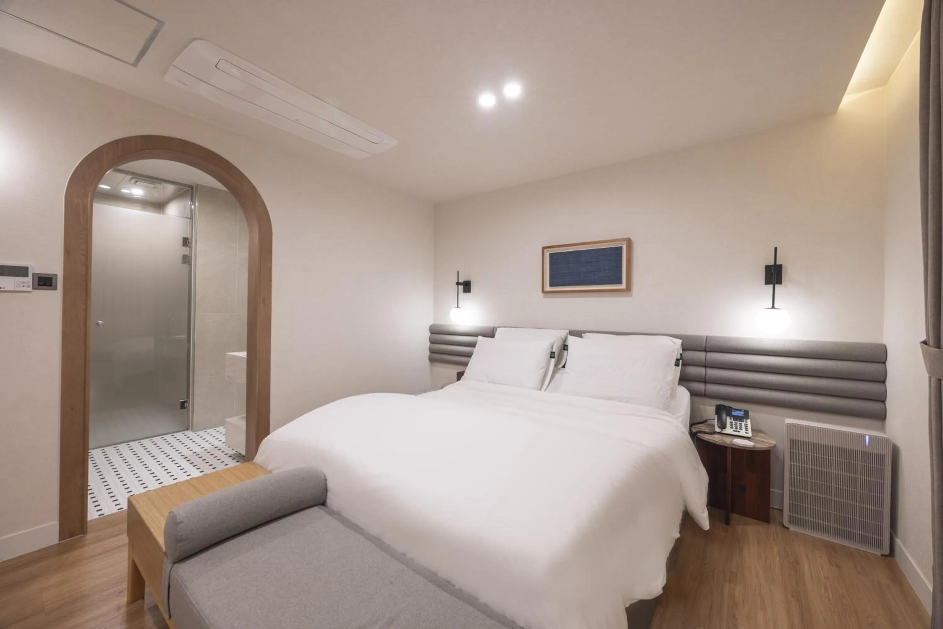 Bed in H-Avenue Hotel Haeundae