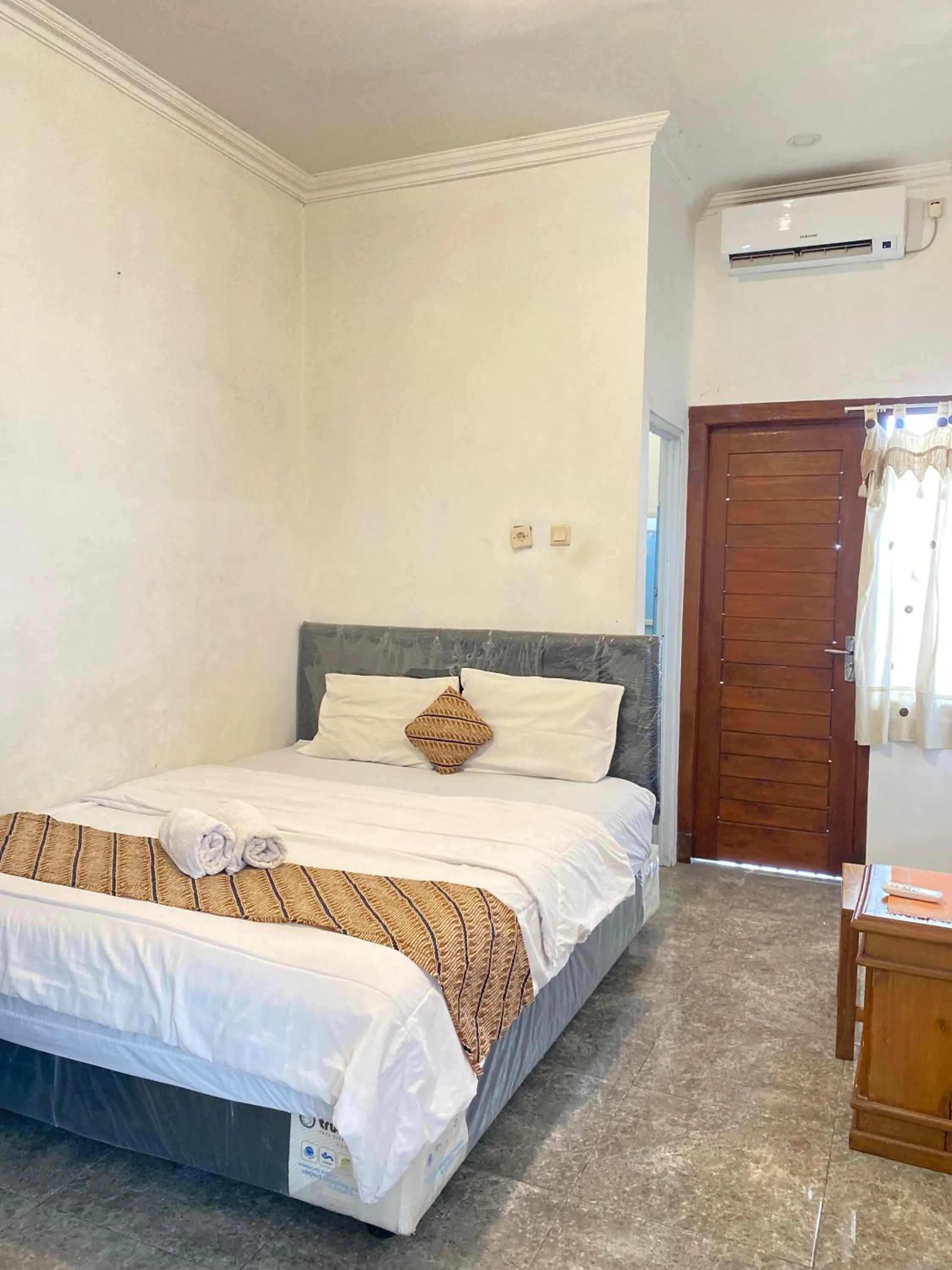 Deluxe Double Room in Sastro Inn Syariah Hotel Malioboro
