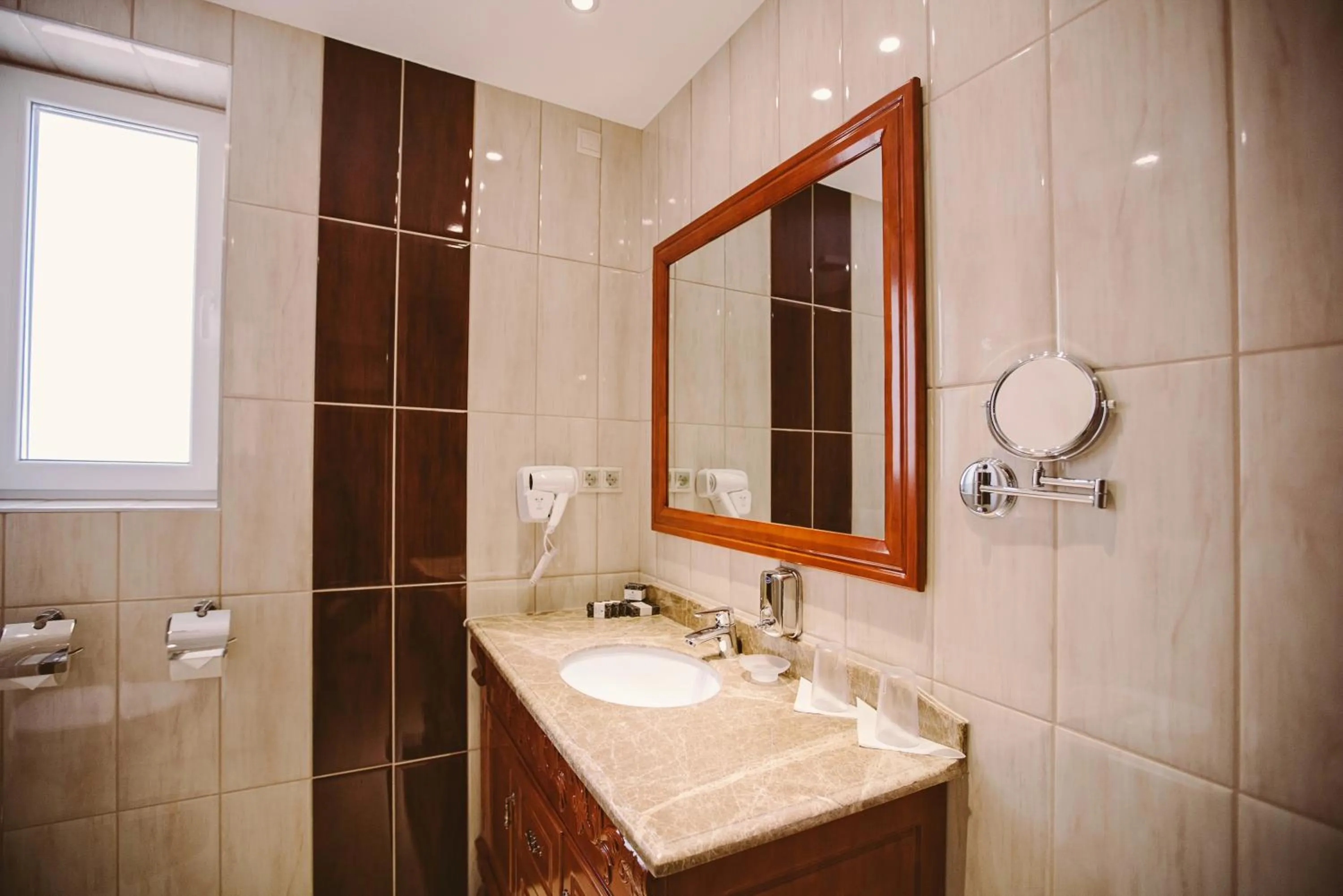Bathroom in Elixír Medical Wellness Hotel