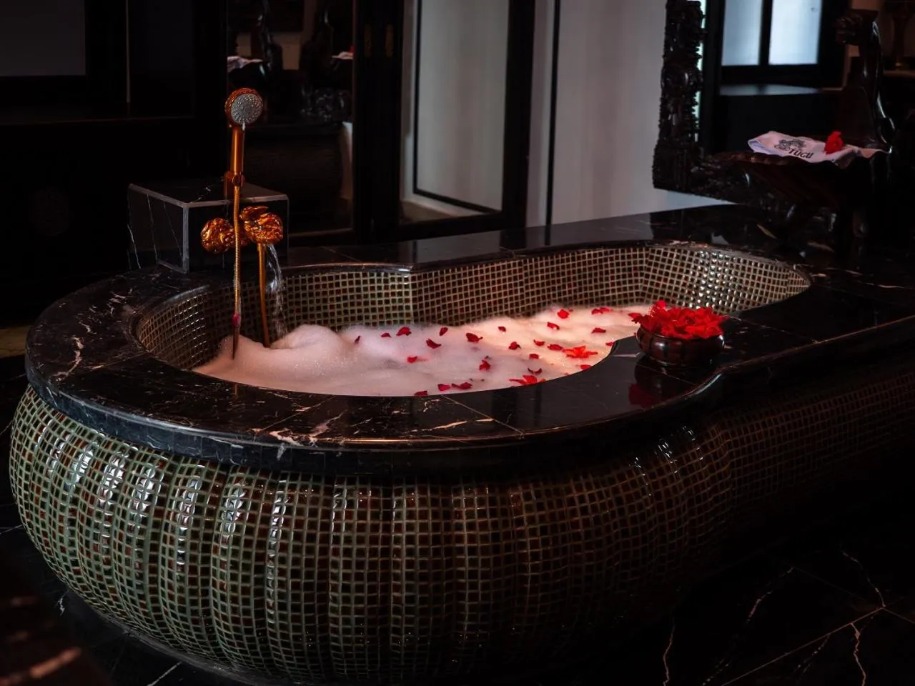 Bath in House of Tugu, Old Town Jakarta