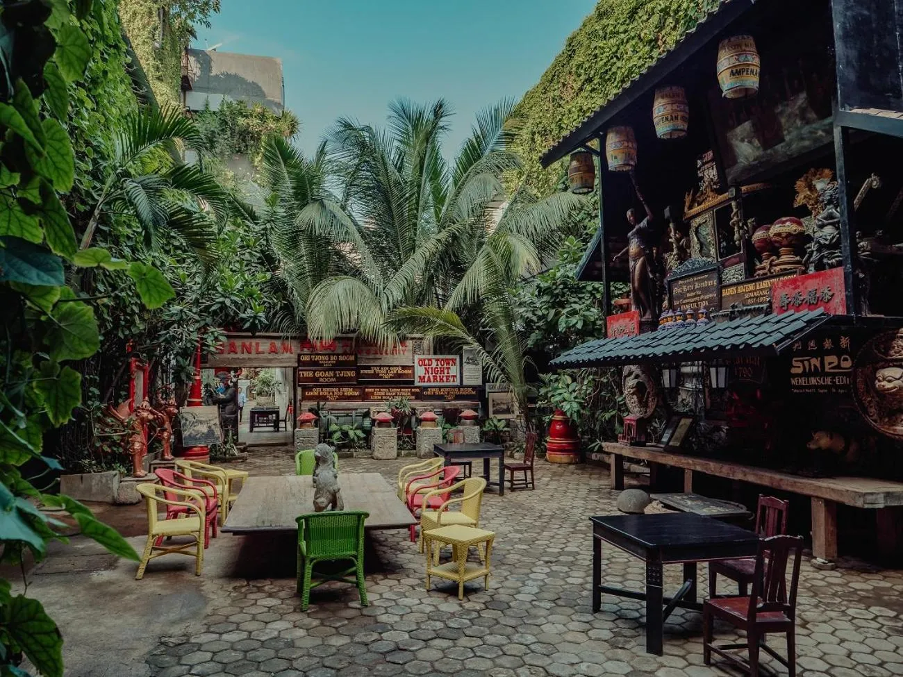 Garden in House of Tugu, Old Town Jakarta