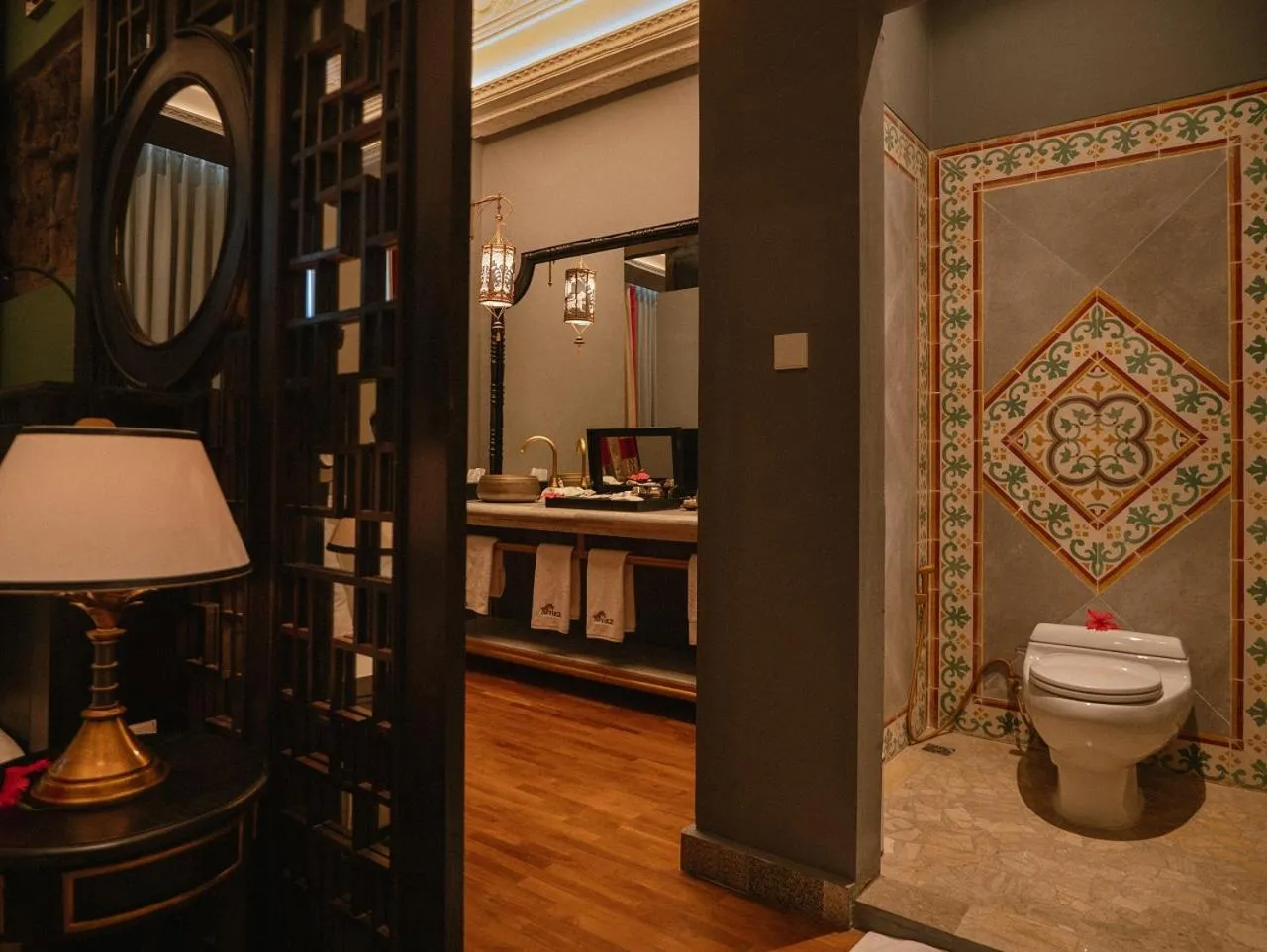 Bathroom in House of Tugu, Old Town Jakarta