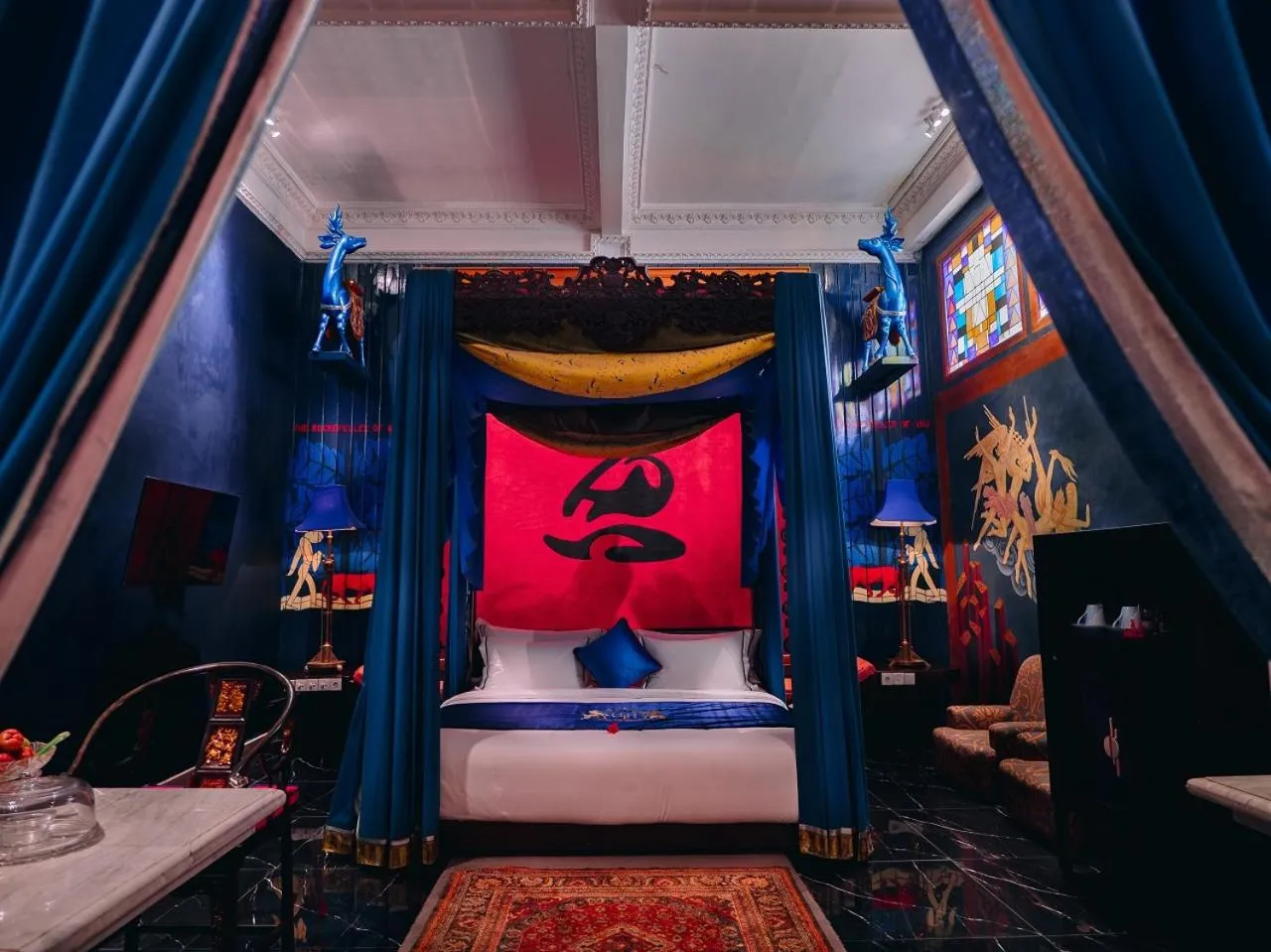 Bedroom, Bed in House of Tugu, Old Town Jakarta