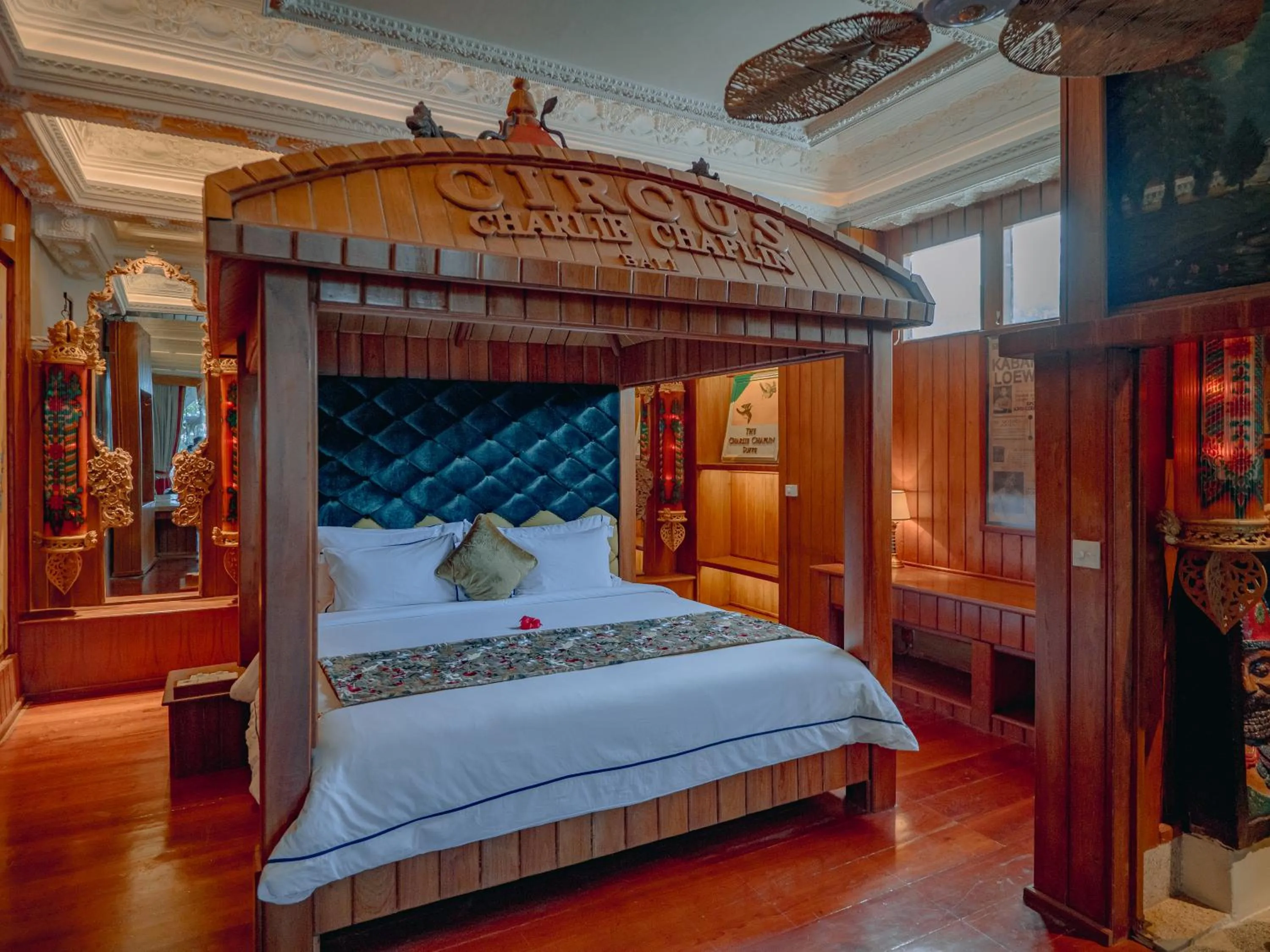 Bedroom, Bed in House of Tugu, Old Town Jakarta