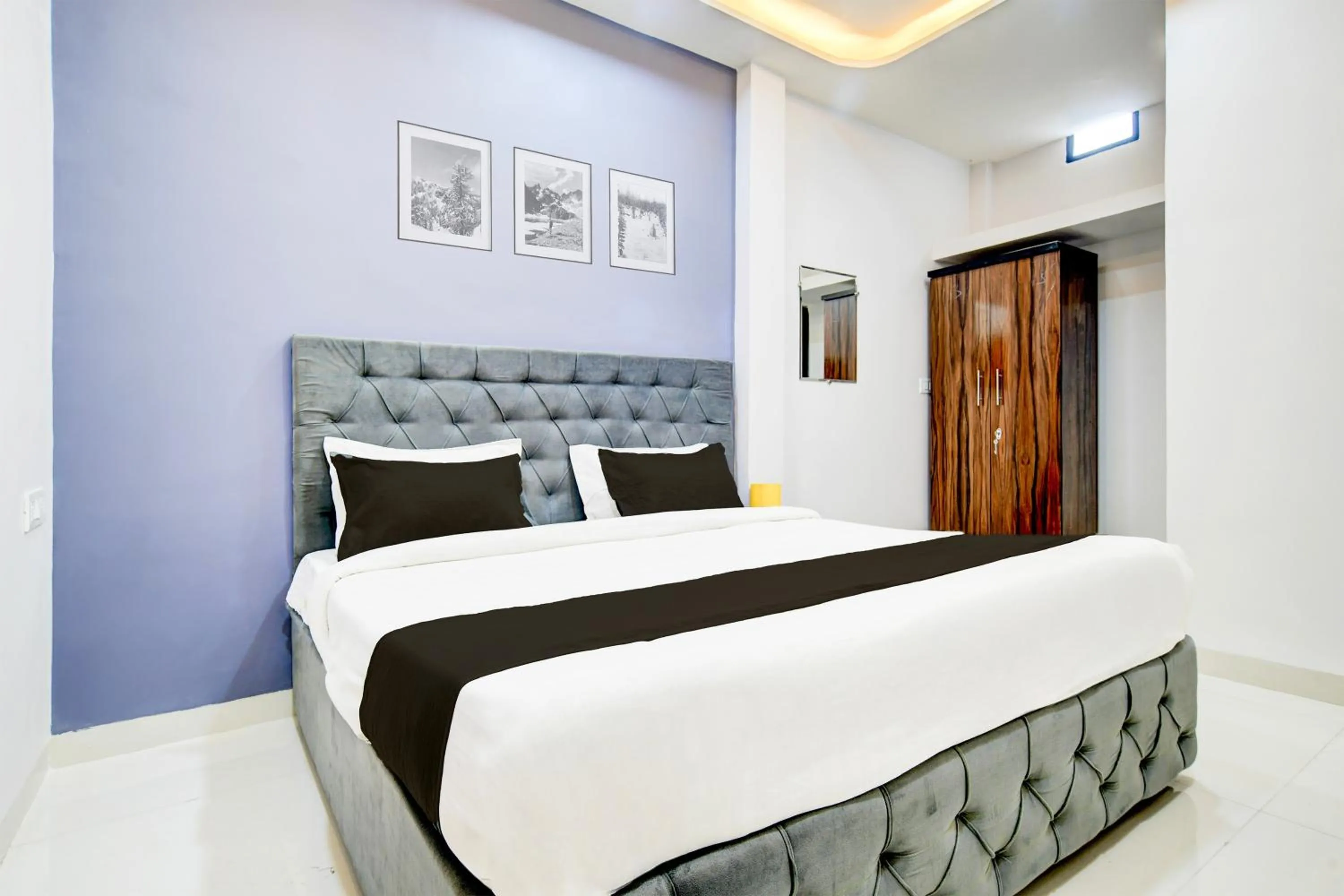 Bedroom, Bed in Hotel O D.V Near Medanta Hospital Indore