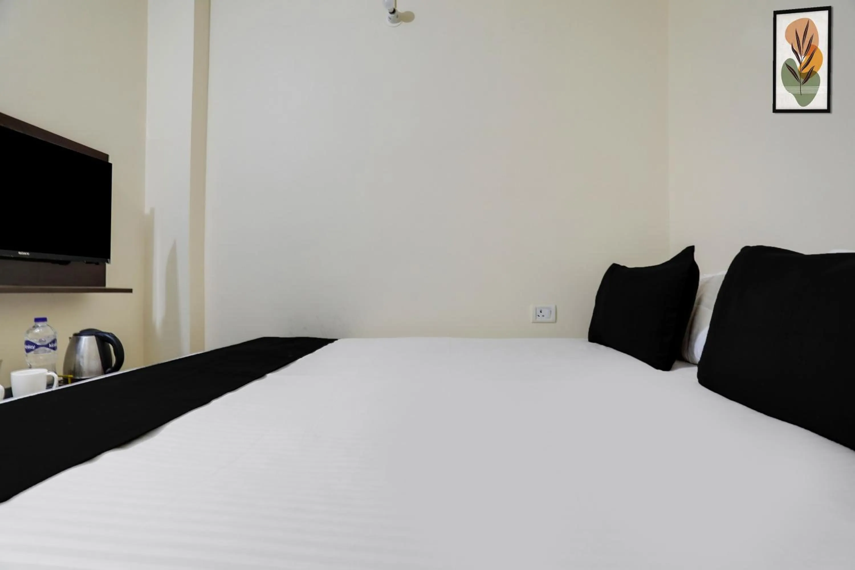 Bedroom in Hotel O M.V PALACE