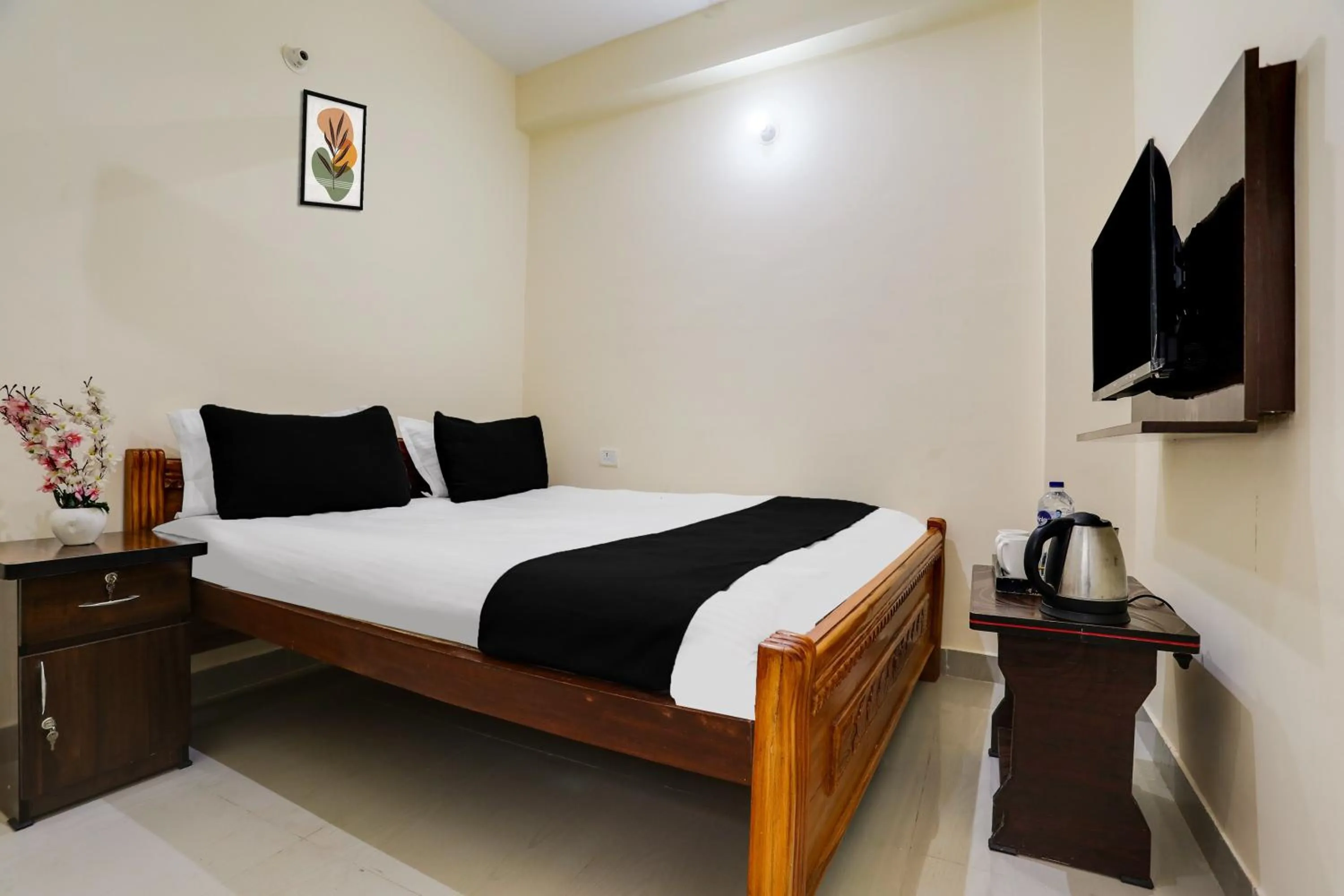 Bedroom in Hotel O M.V PALACE