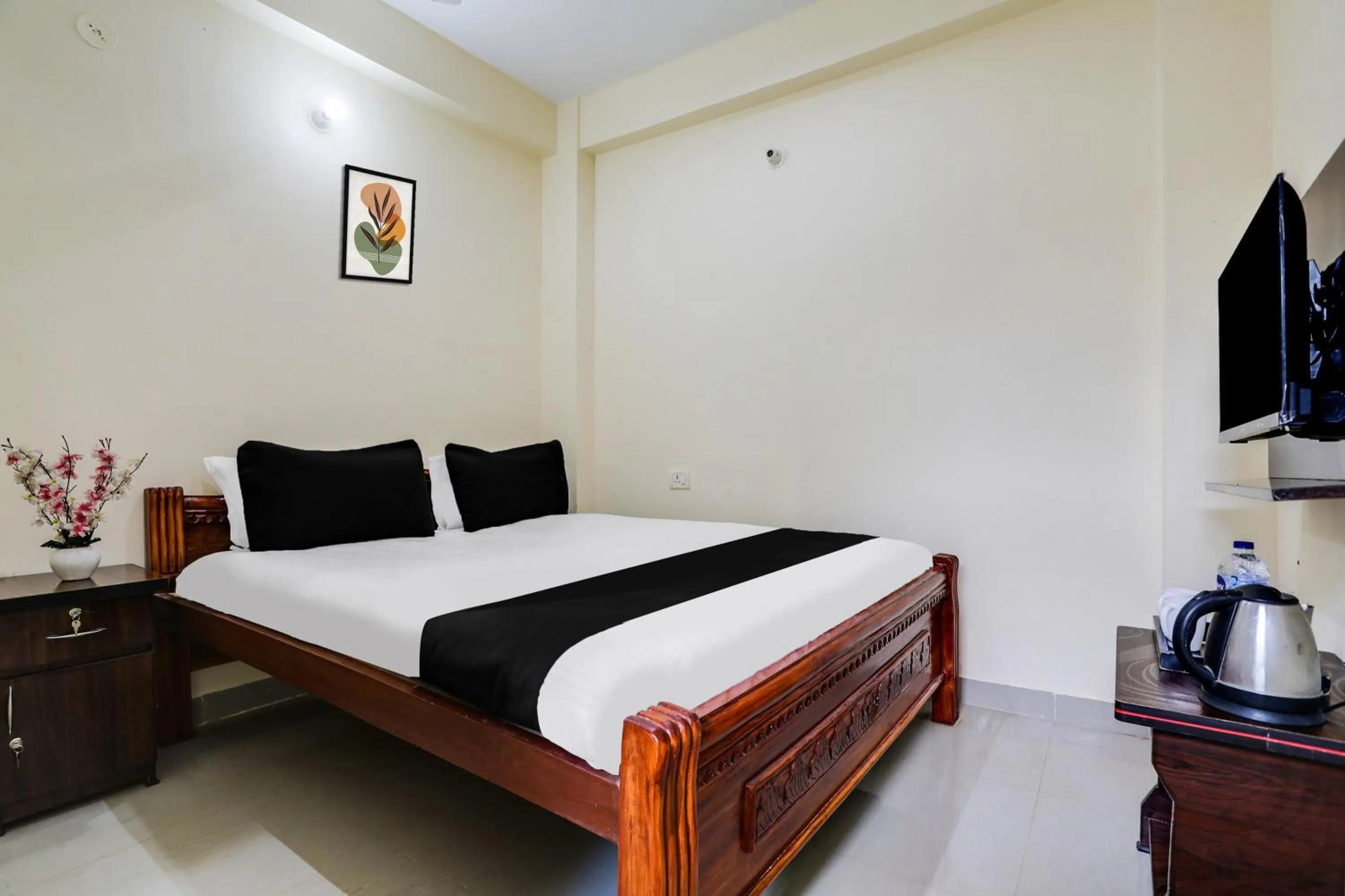 Bedroom in Hotel O M.V PALACE