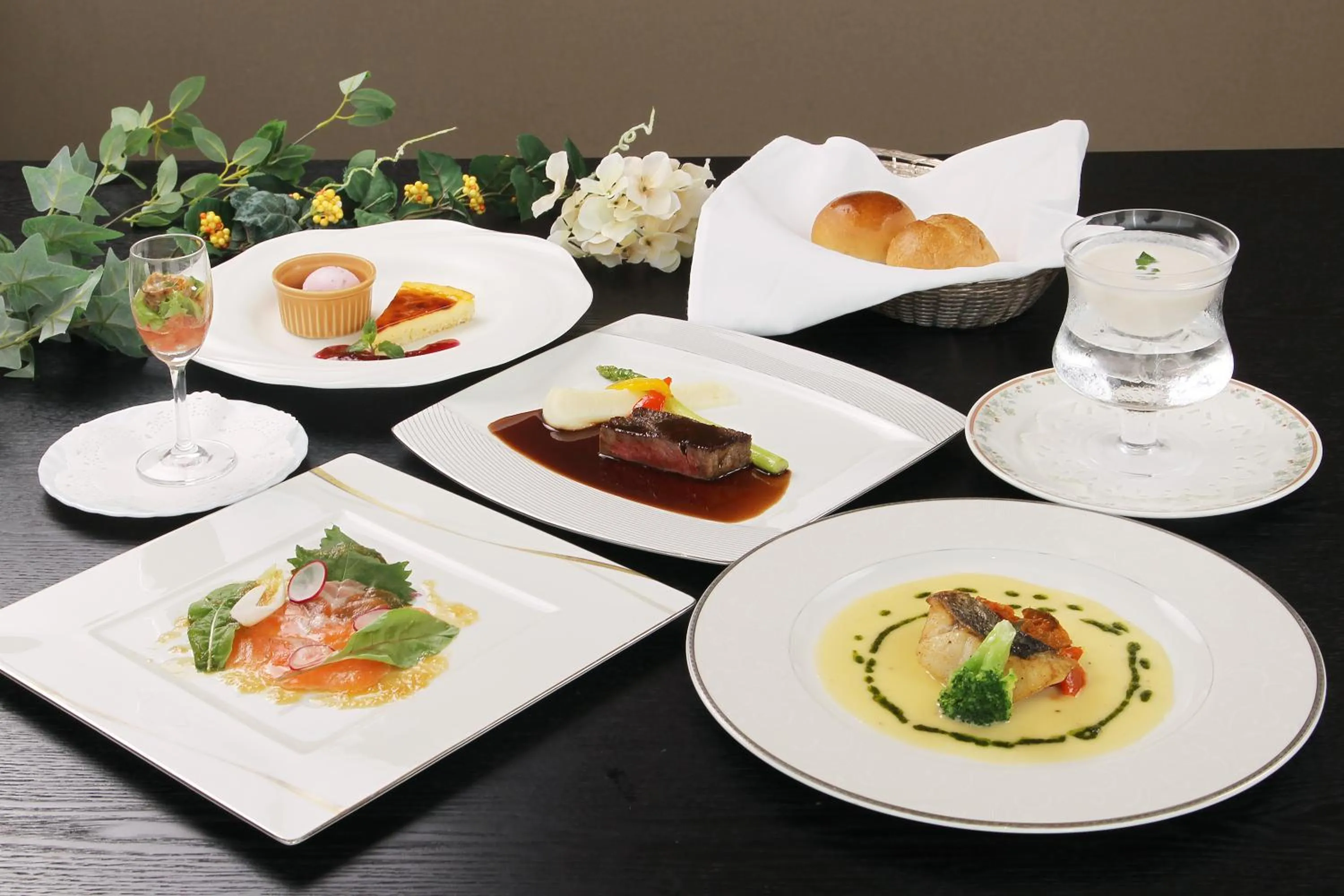 Restaurant/places to eat in Rockwood Hotel & Spa