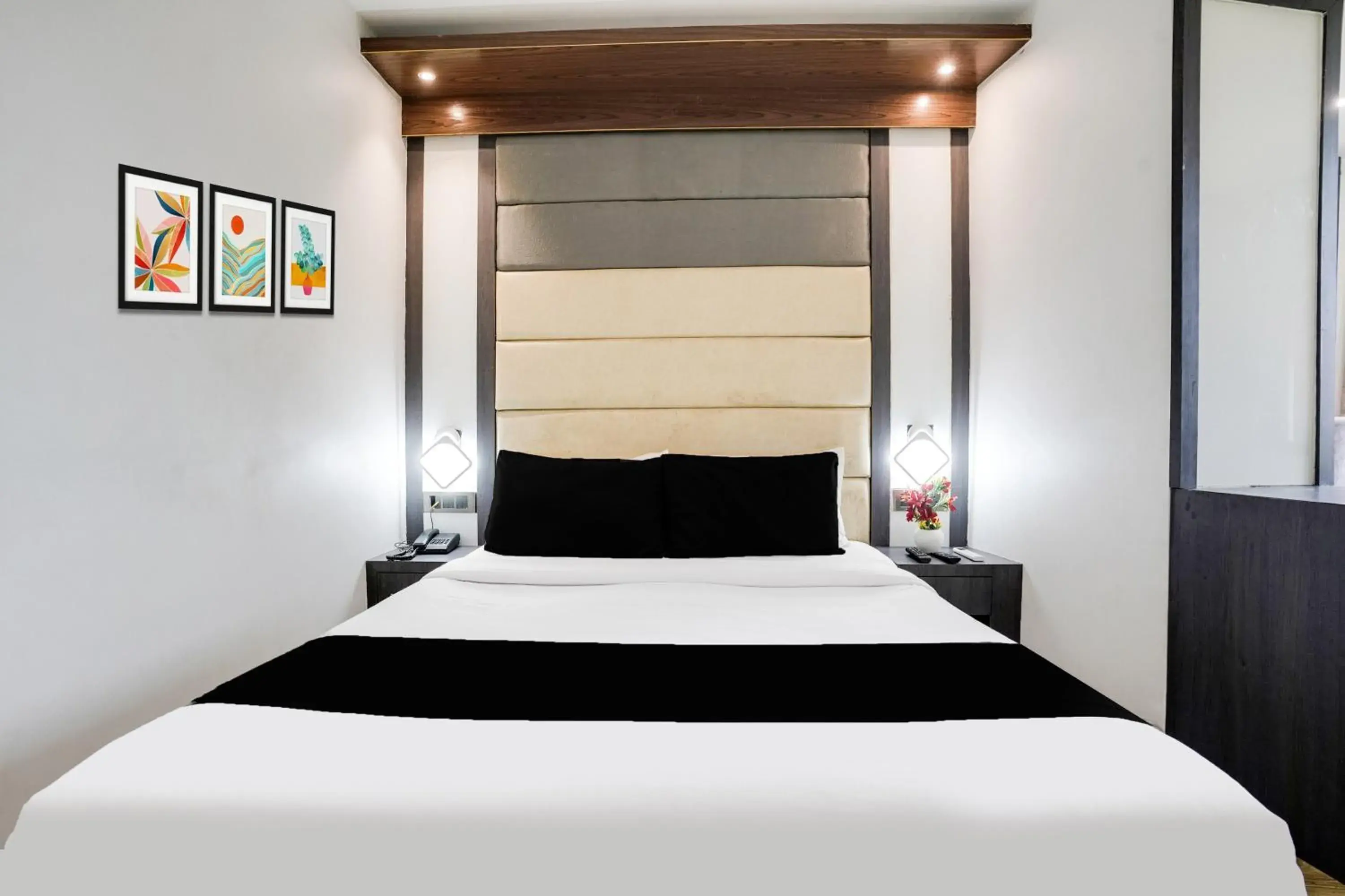 Bedroom, Bed in Super Collection O Andheri Near Western Express Highway Bedroom, Bed in Super Collection O Andheri Near Western Express Highway