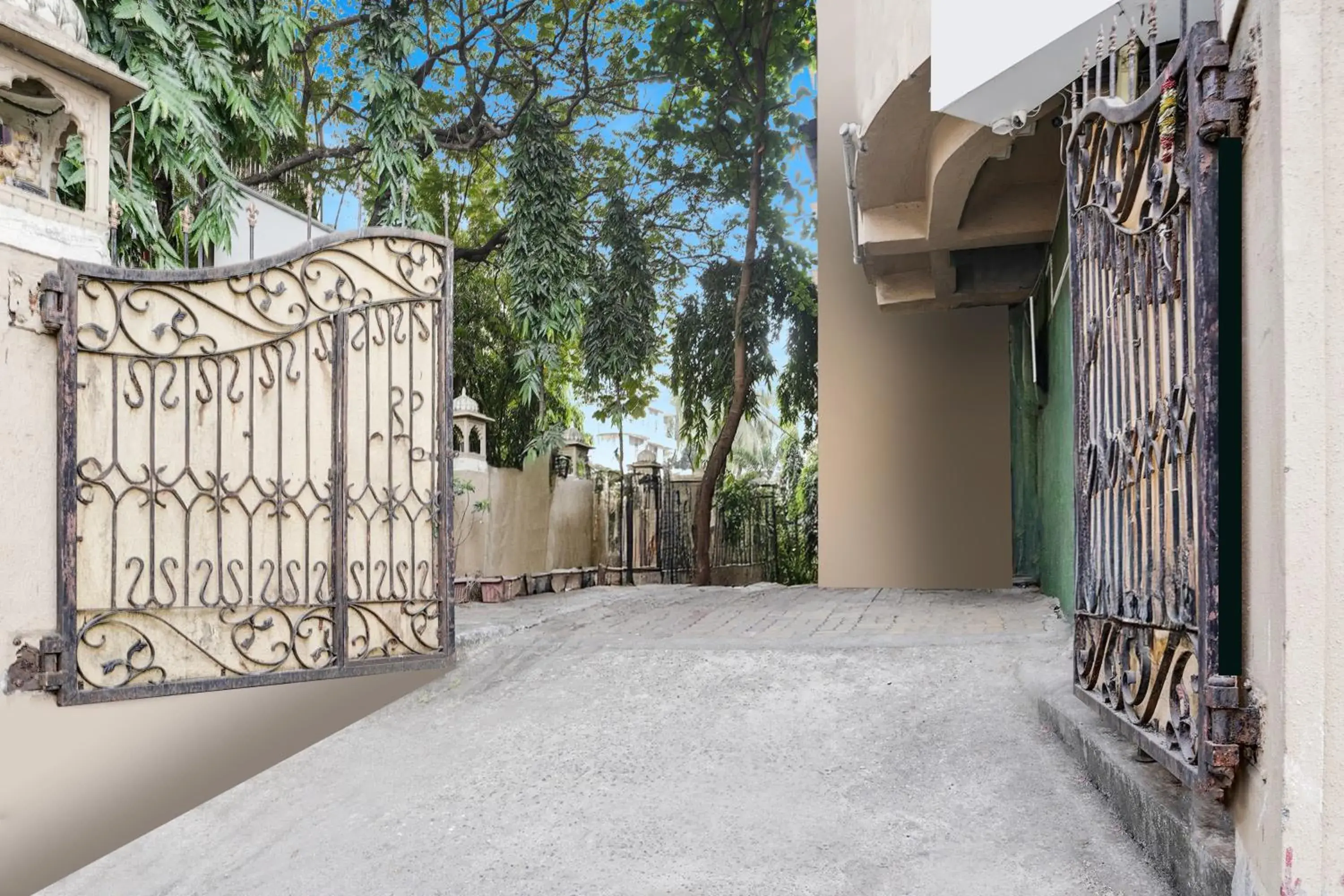 Facade/entrance in Super Collection O Andheri Near Western Express Highway Facade/entrance in Super Collection O Andheri Near Western Express Highway