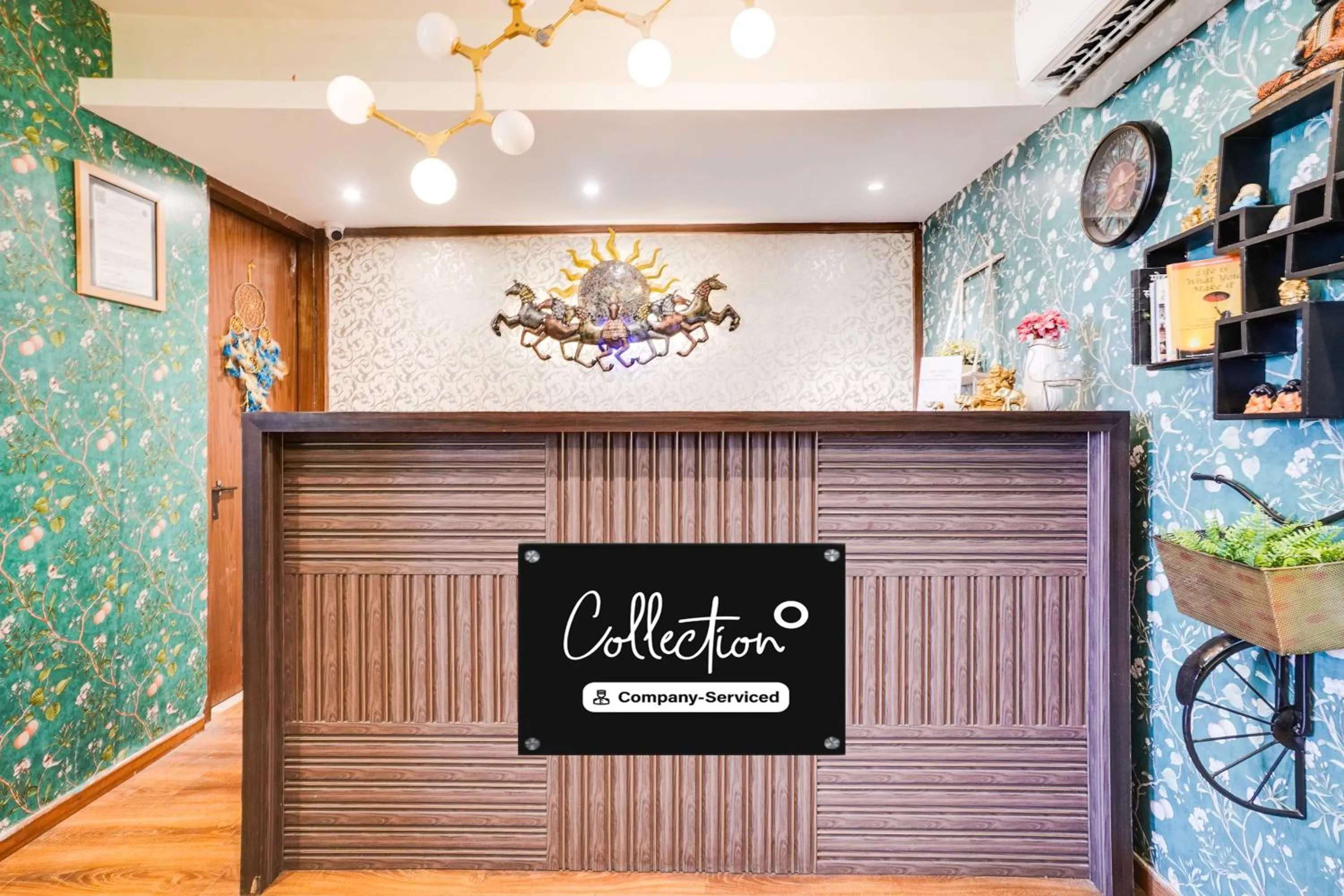 Lobby or reception in Super Collection O Andheri Near Western Express Highway