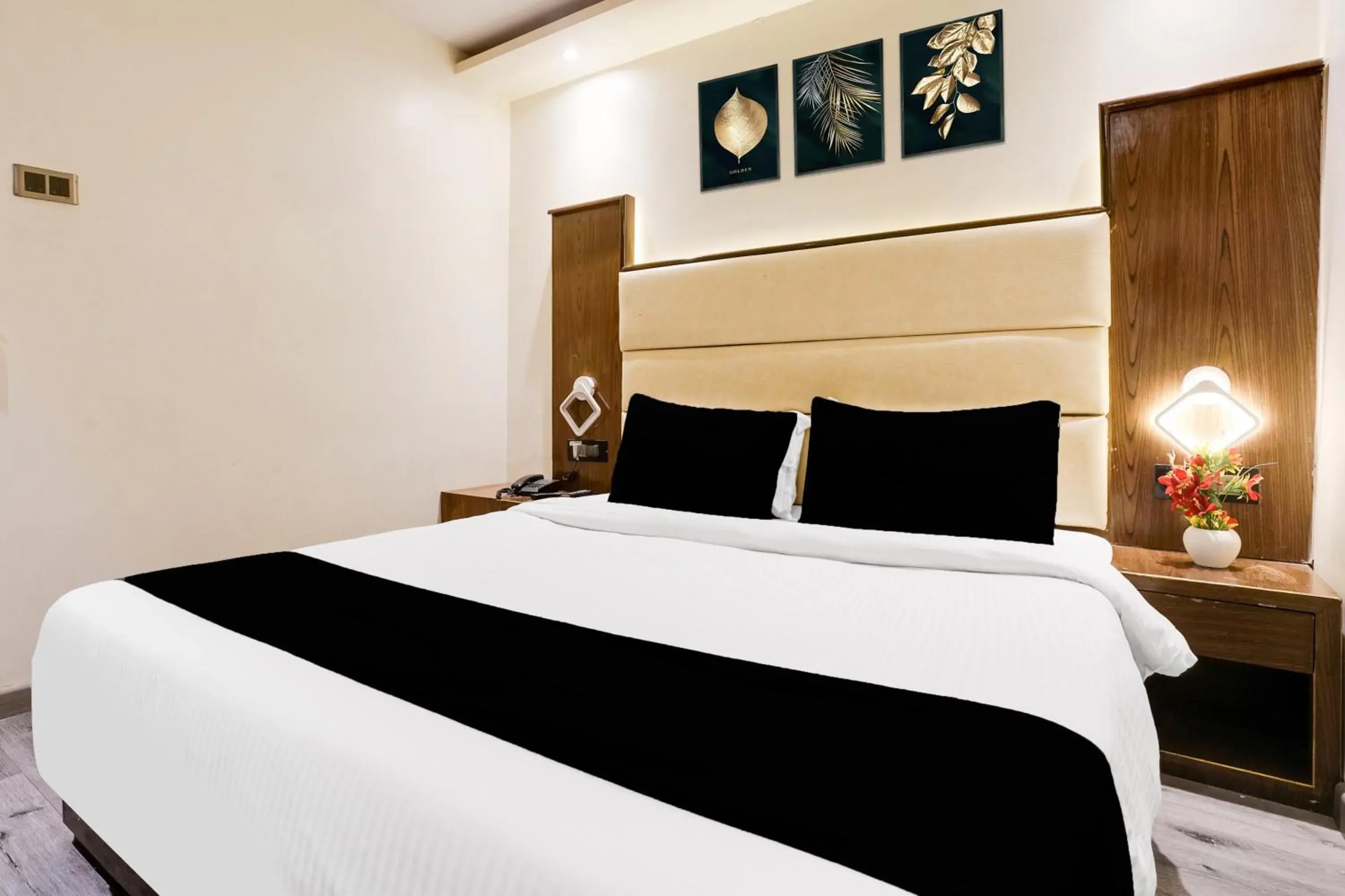 Bedroom, Bed in Super Collection O Andheri Near Western Express Highway Bedroom, Bed in Super Collection O Andheri Near Western Express Highway