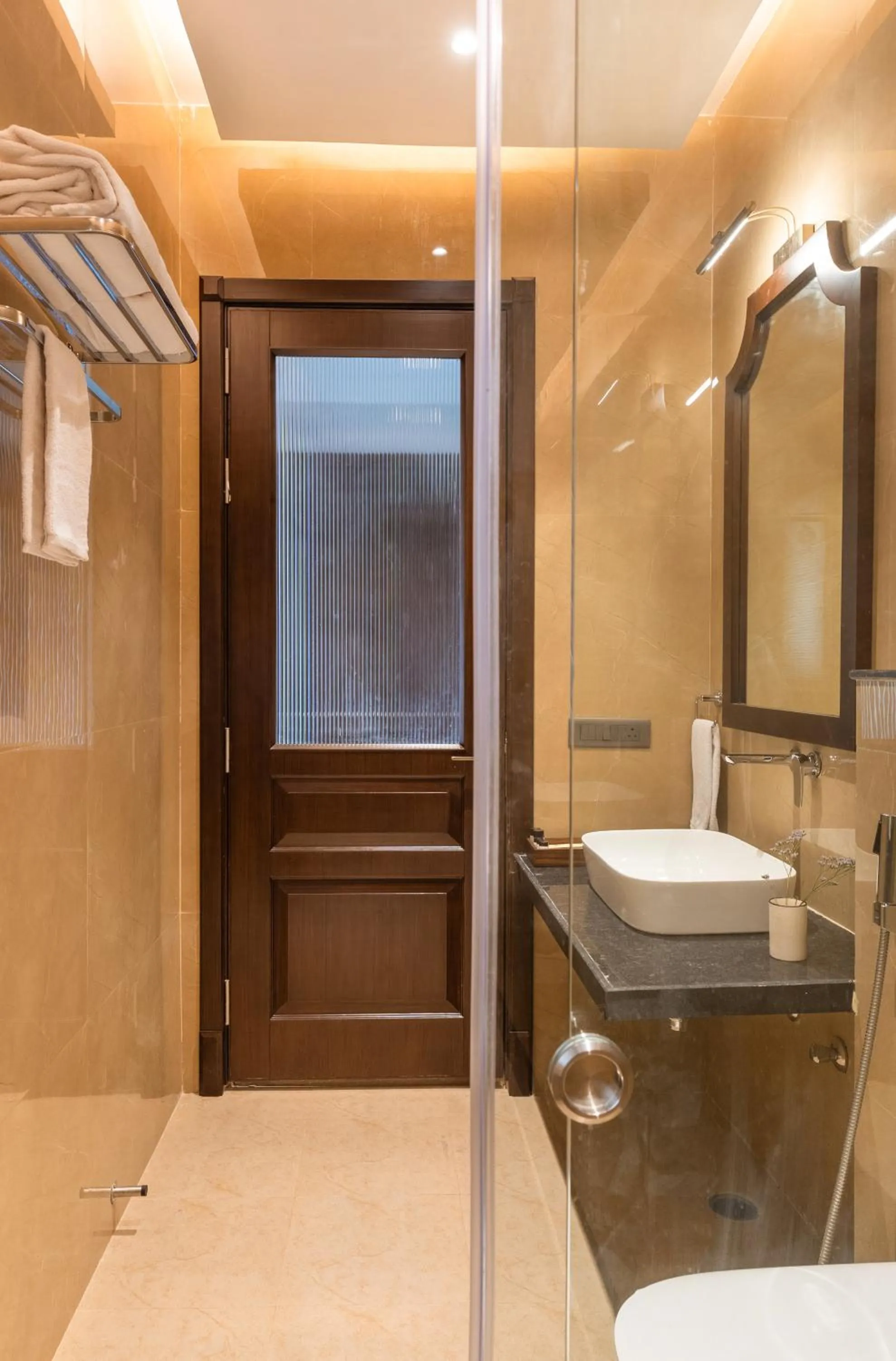 Shower in The Hills collective with private plunge pool My Downtown Hotel