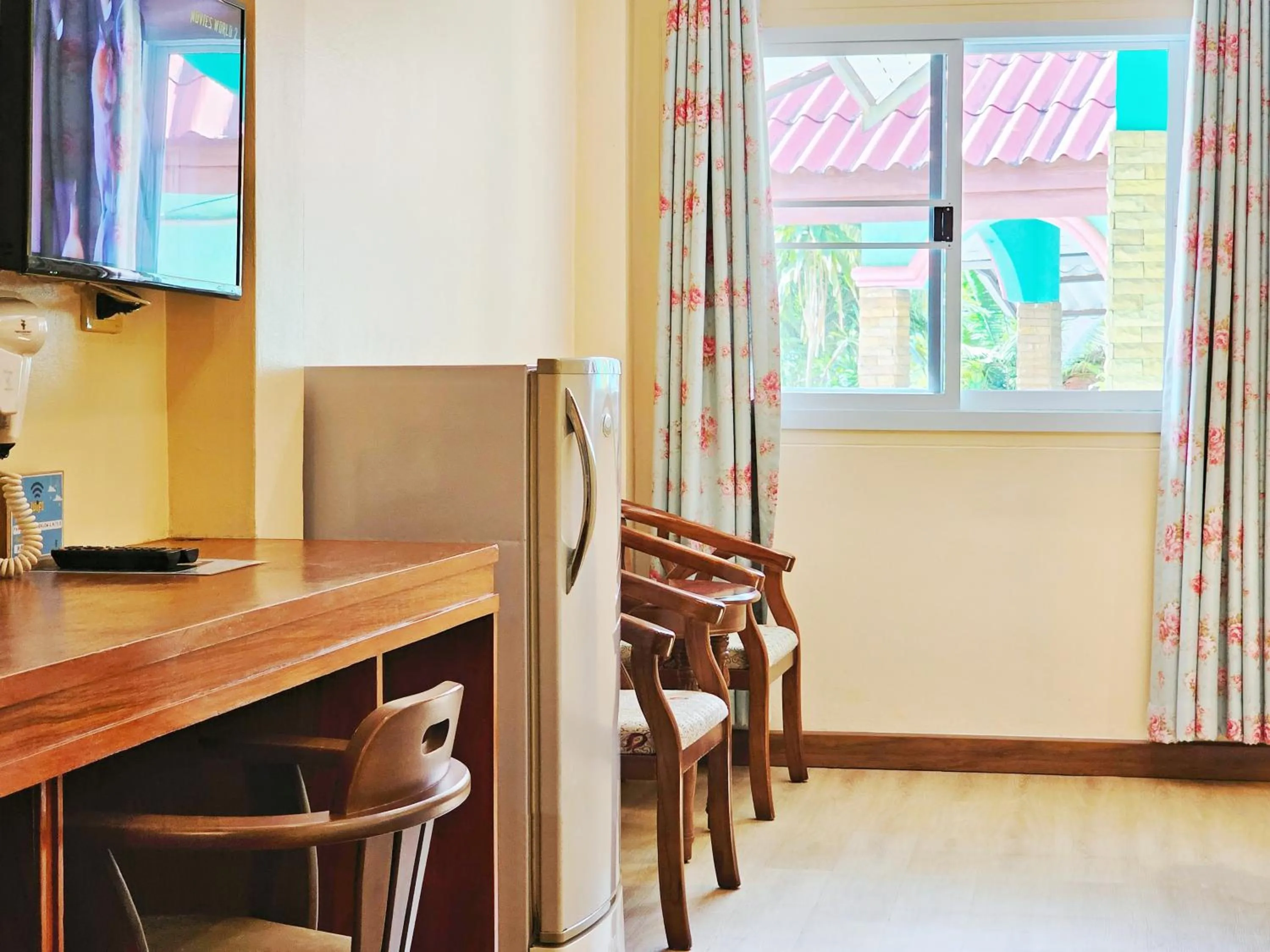 TV and multimedia in Phaithong Sotel Resort