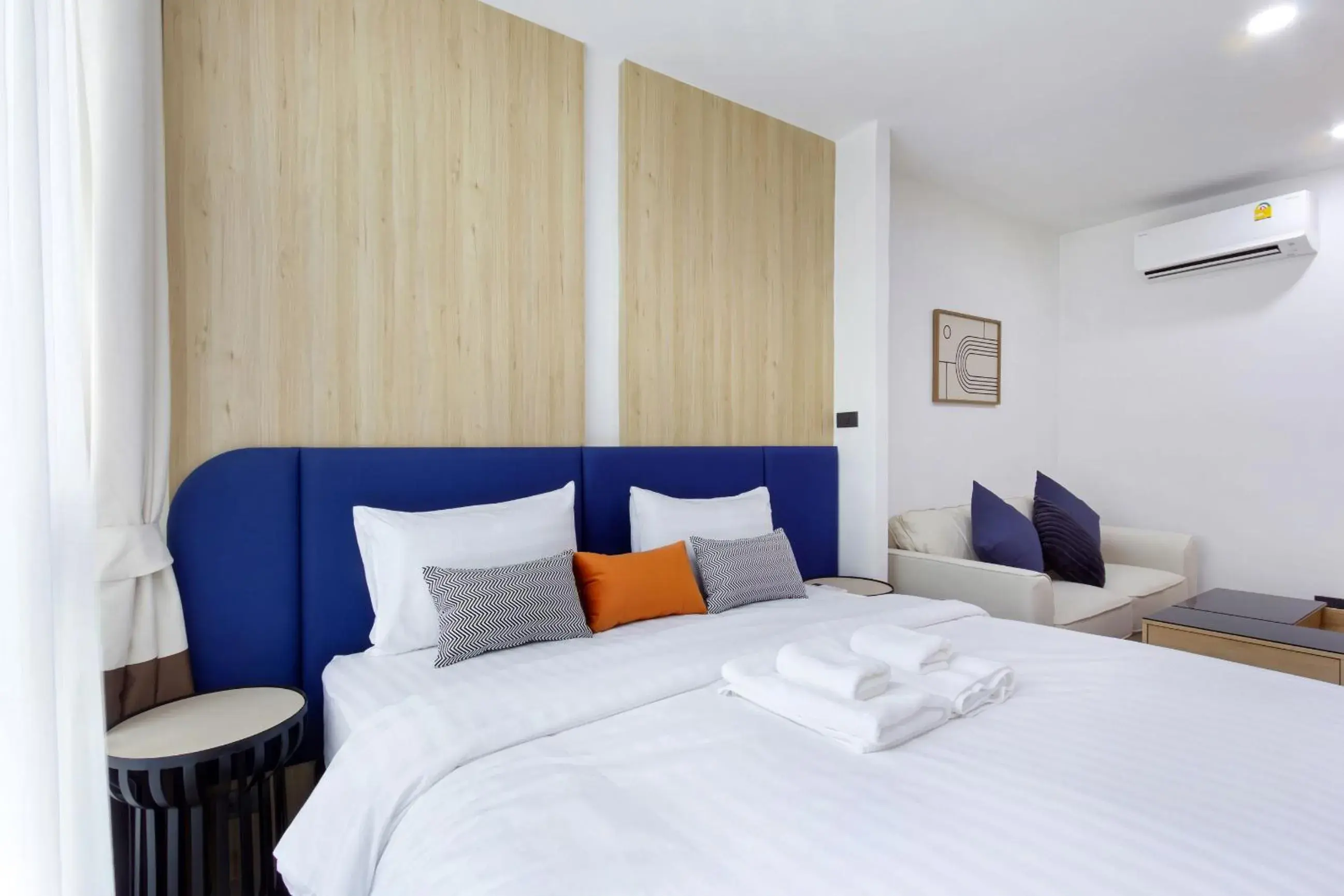 Bed in Aquila Hotel Bangkok Bed in Aquila Hotel Bangkok