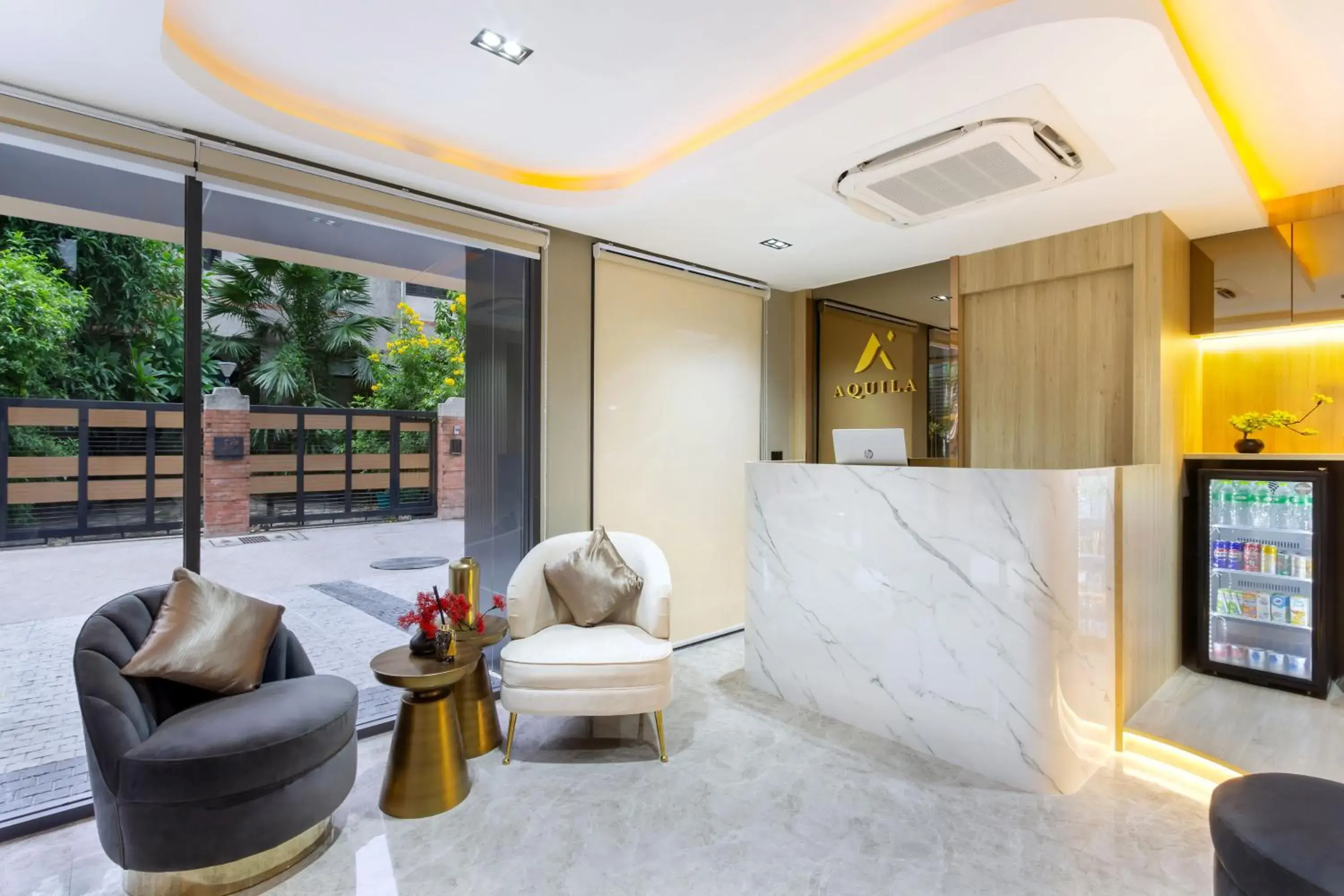 Lobby or reception in Aquila Hotel Bangkok Lobby or reception in Aquila Hotel Bangkok