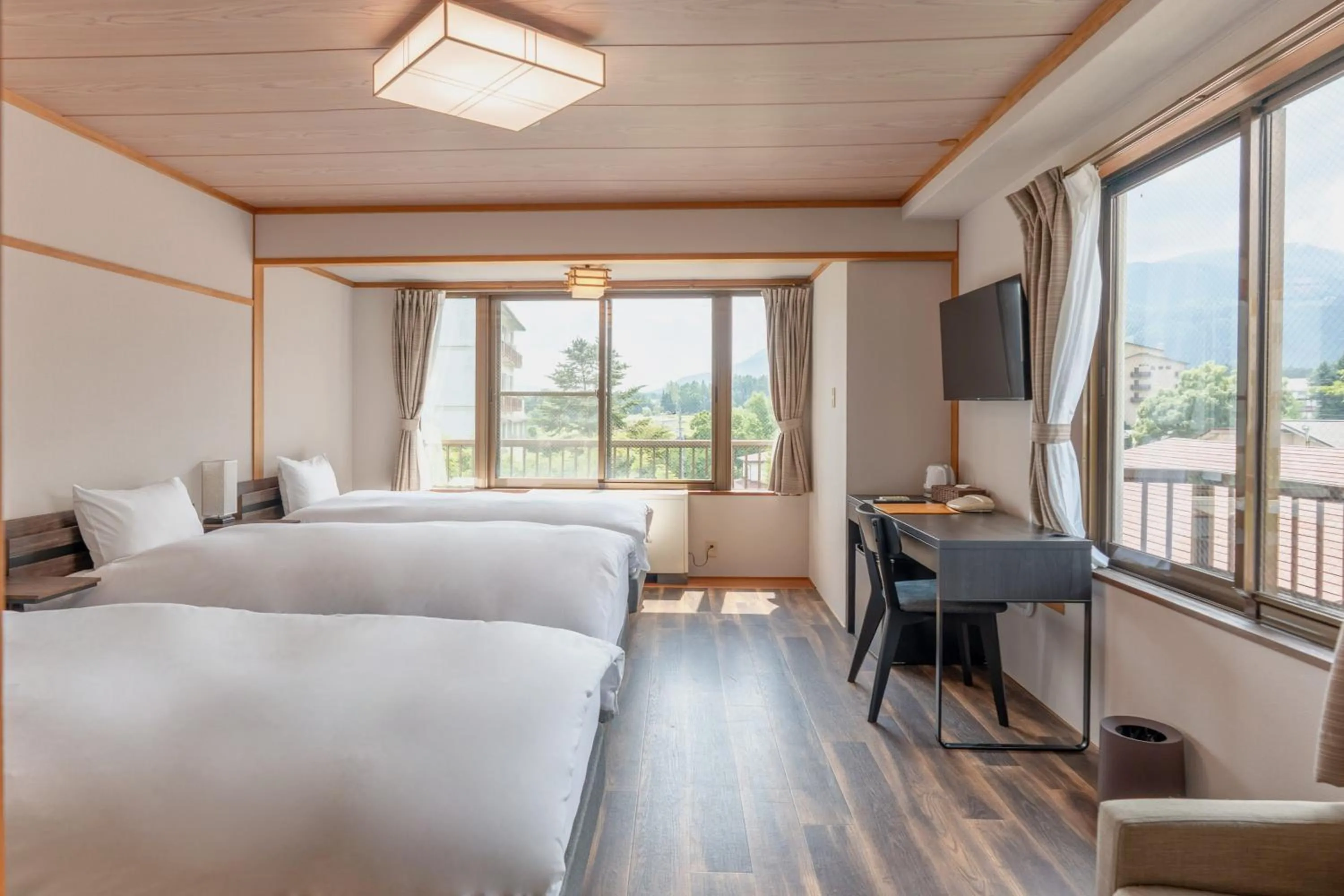 TV and multimedia, Bed in Summit Views Hakuba