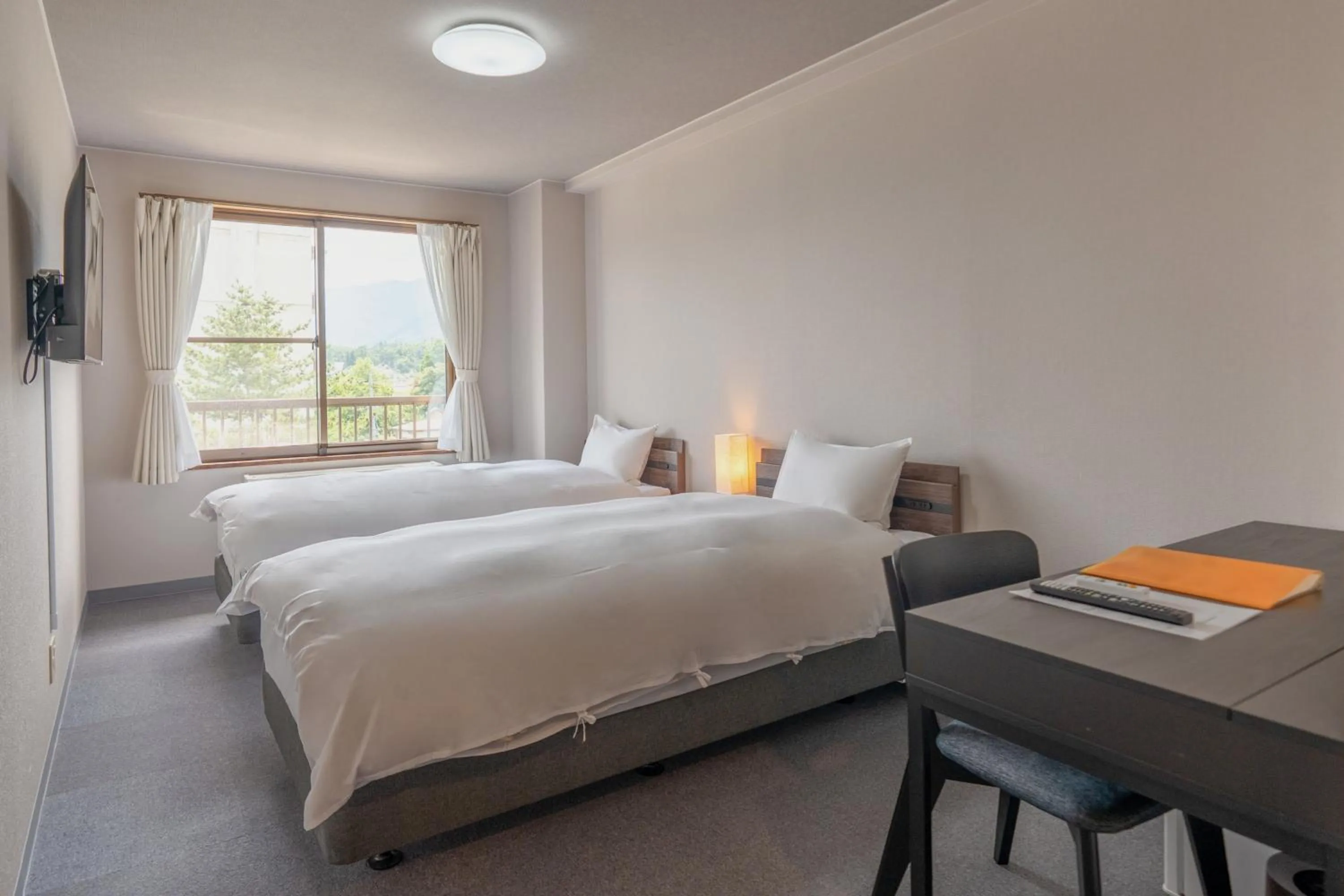 Photo of the whole room, Bed in Summit Views Hakuba