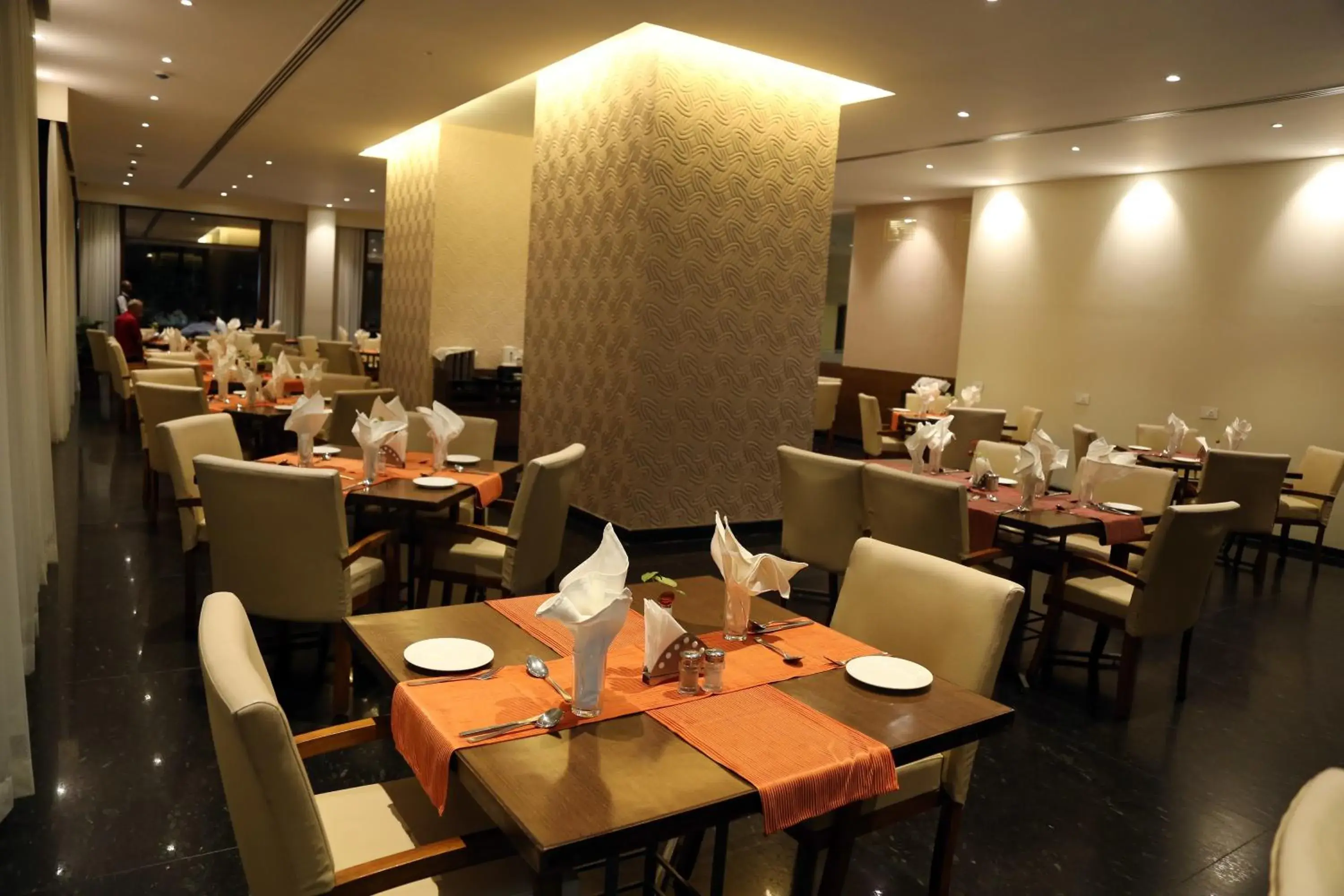 Restaurant/places to eat in Hotel Eefa Restaurant/places to eat in Hotel Eefa