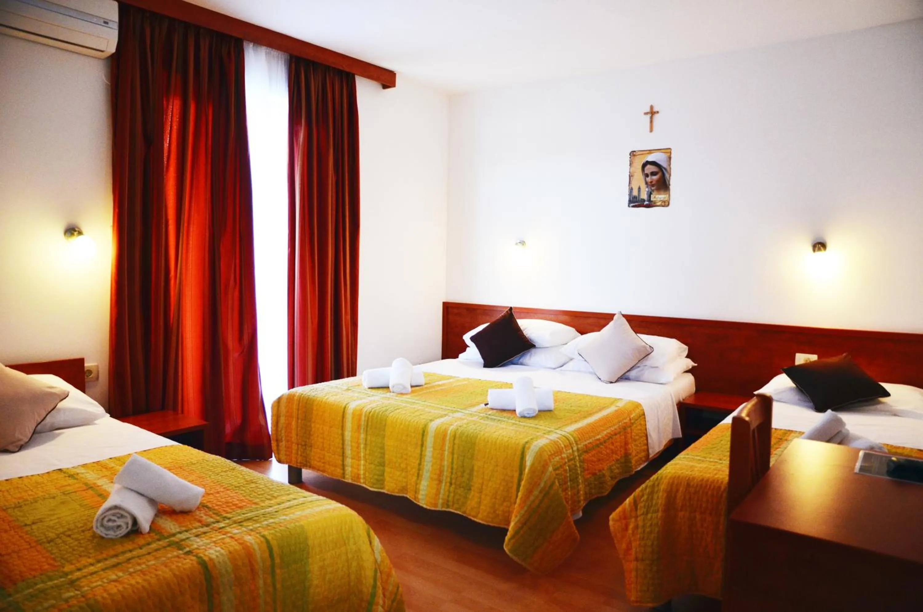 Bed in Hotel Quattro Medjugorje