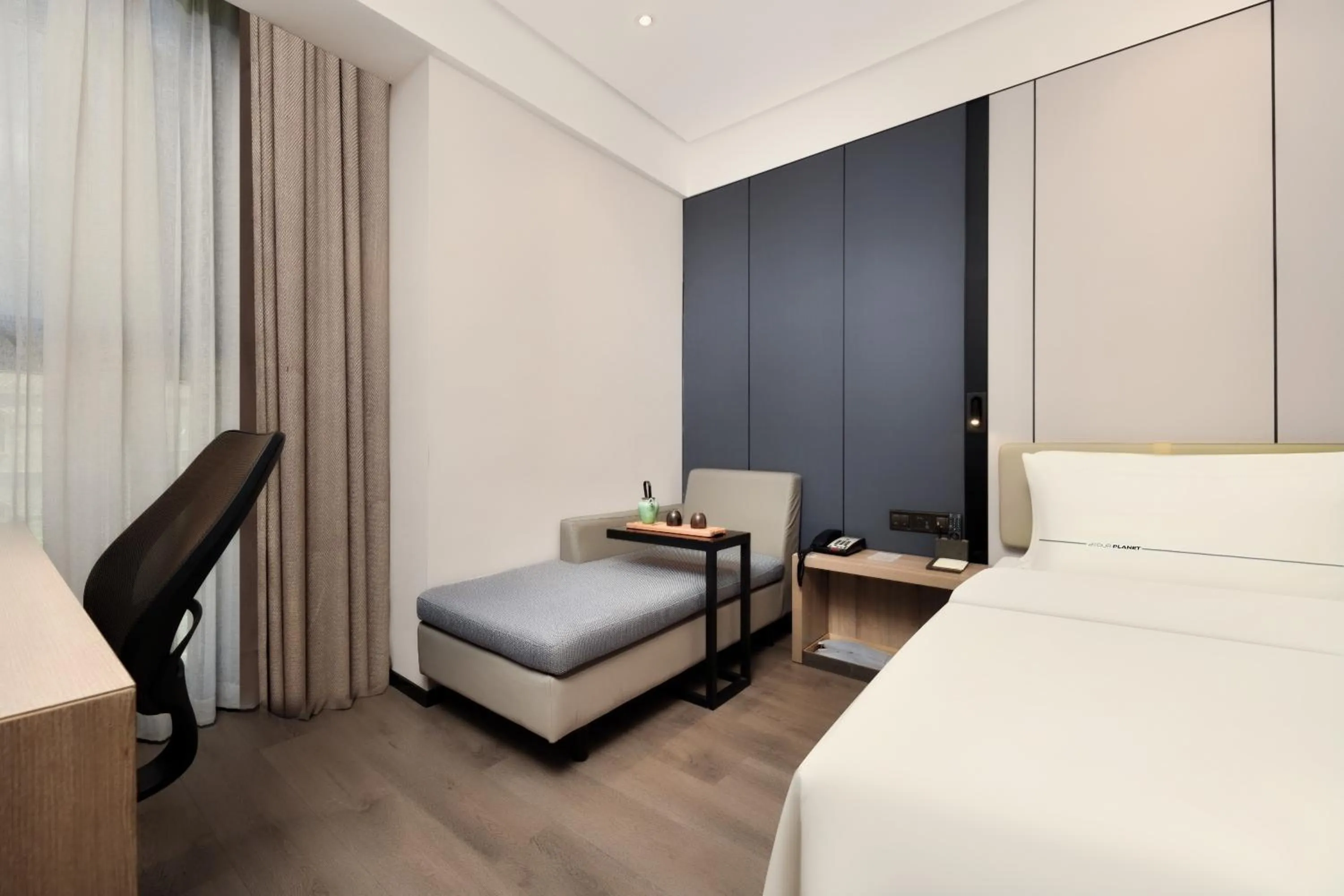 Bed in Atour Hotel Hangzhou Qianjiang New Town Qianjiang Road