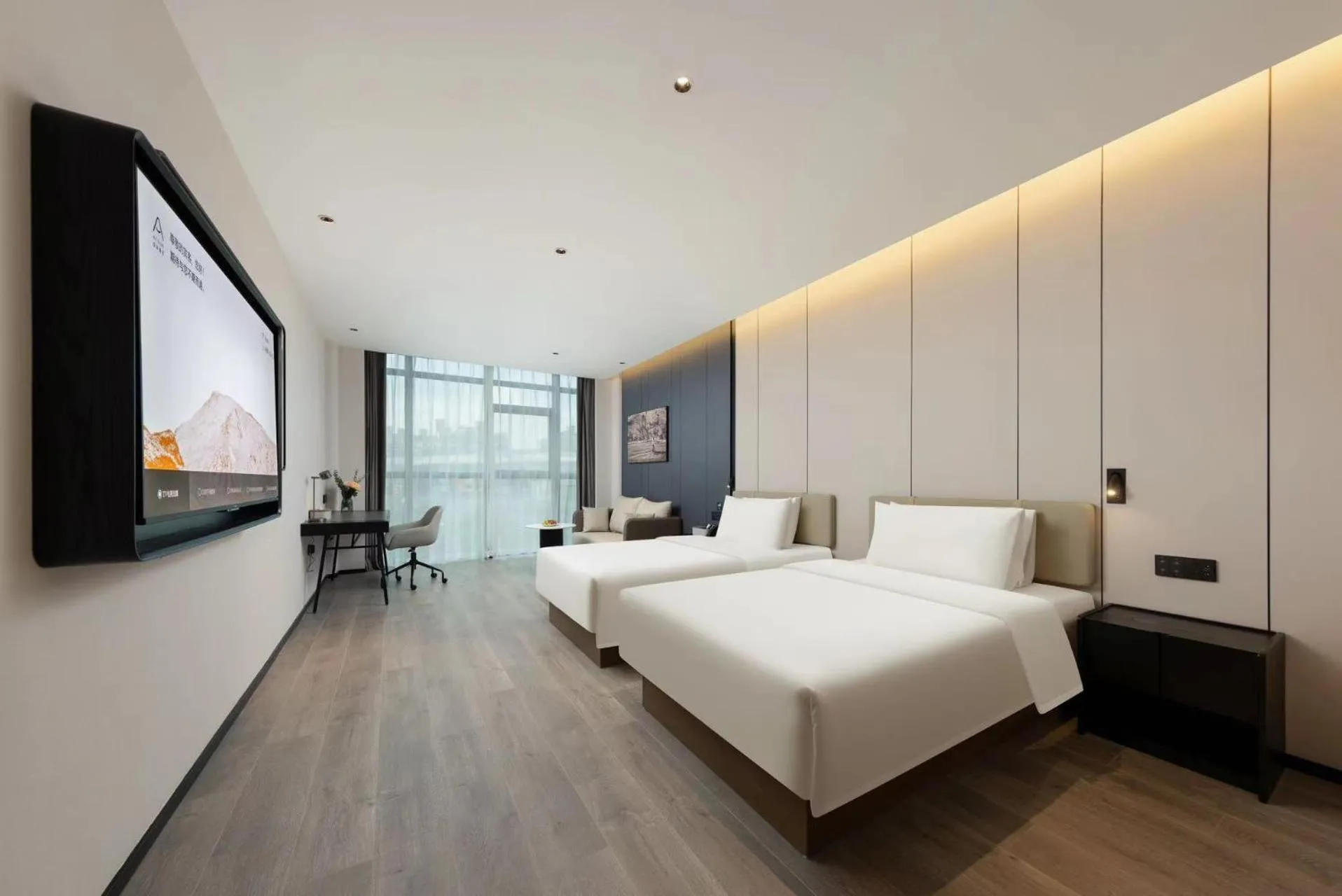 Atour Hotel Shanghai Jing'an IMIX Park