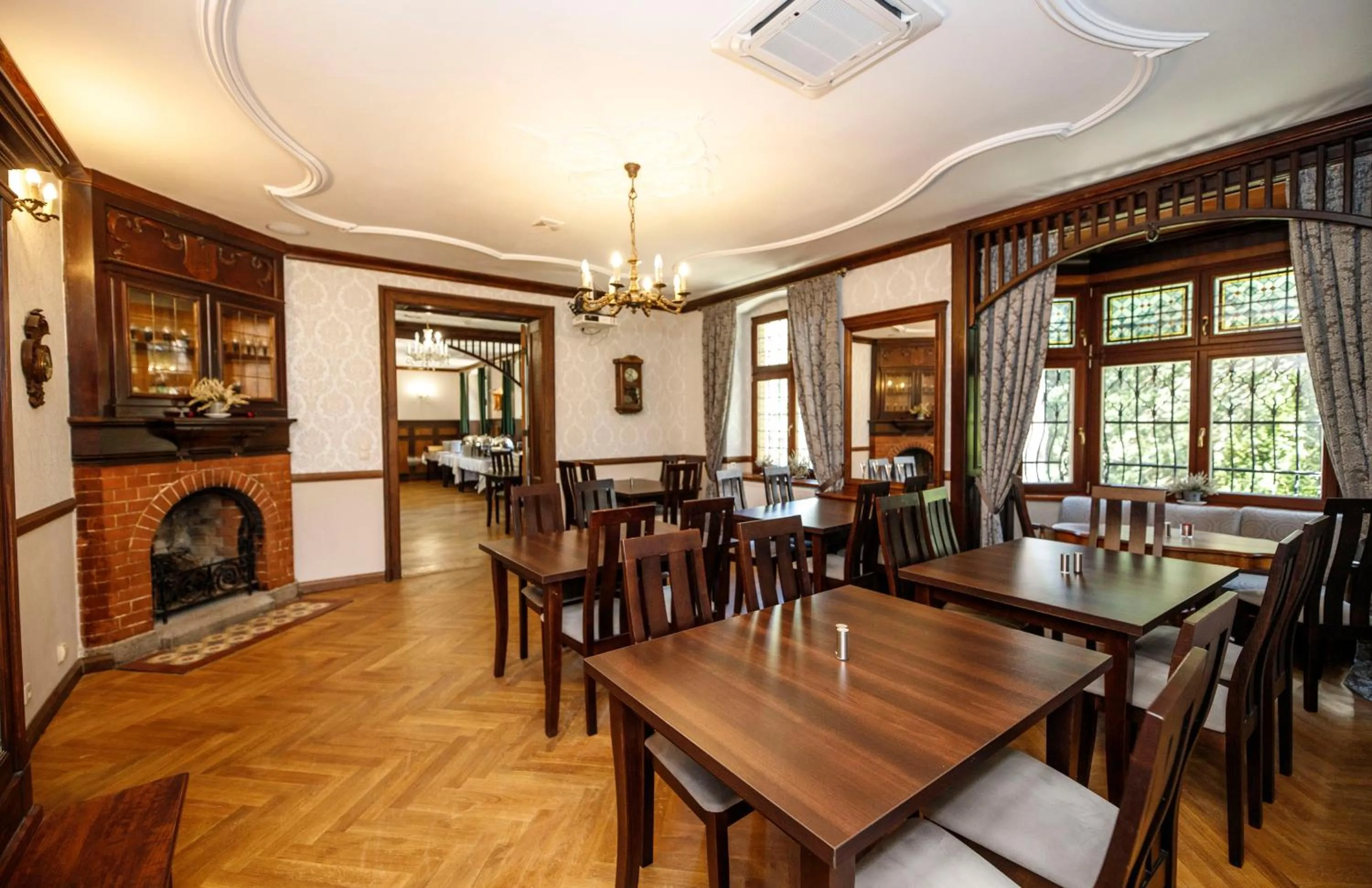 Restaurant/places to eat in Apartamenty Silva Szklarska Poręba