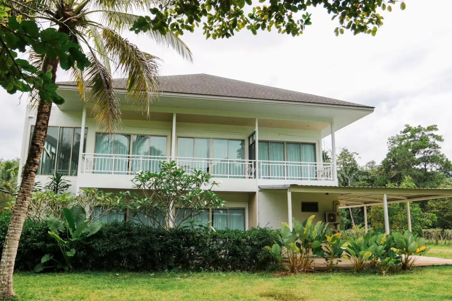 Property building in Blu Monkey Pooltara Krabi Hotel & Villas Pet Friendly Property building in Blu Monkey Pooltara Krabi Hotel & Villas Pet Friendly