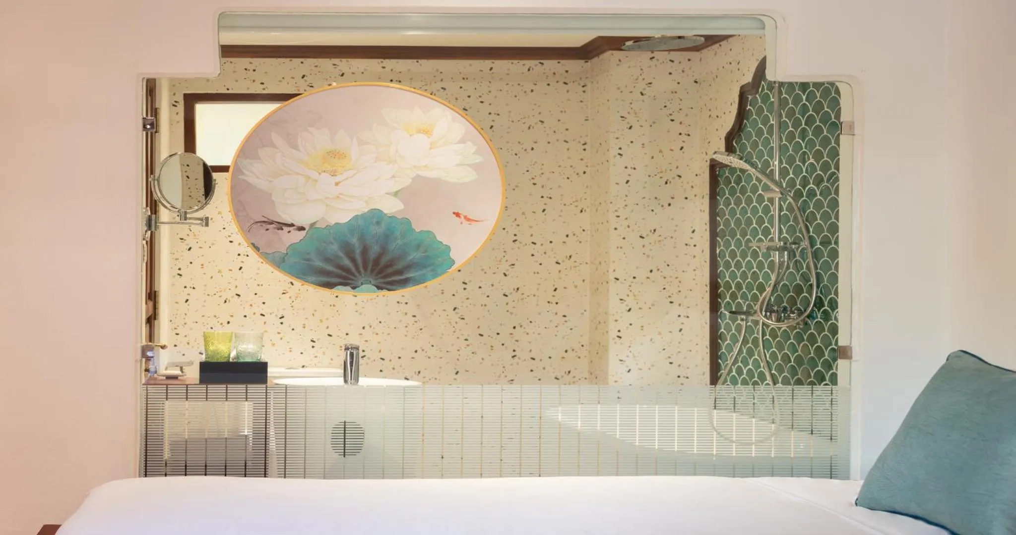 Bathroom, Bed in U Luang Prabang