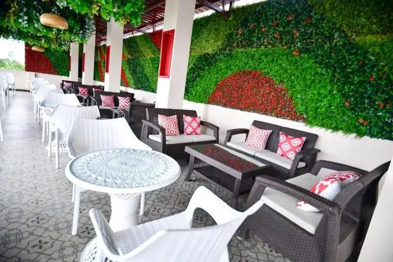 Restaurant/places to eat in Hotel Aviral Ganga Restaurant/places to eat in Hotel Aviral Ganga