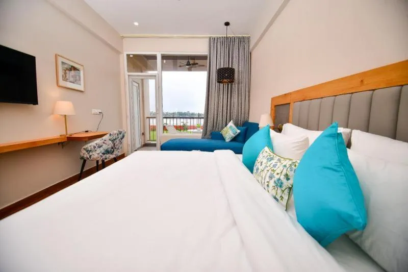 TV and multimedia, Bed in Hotel Aviral Ganga