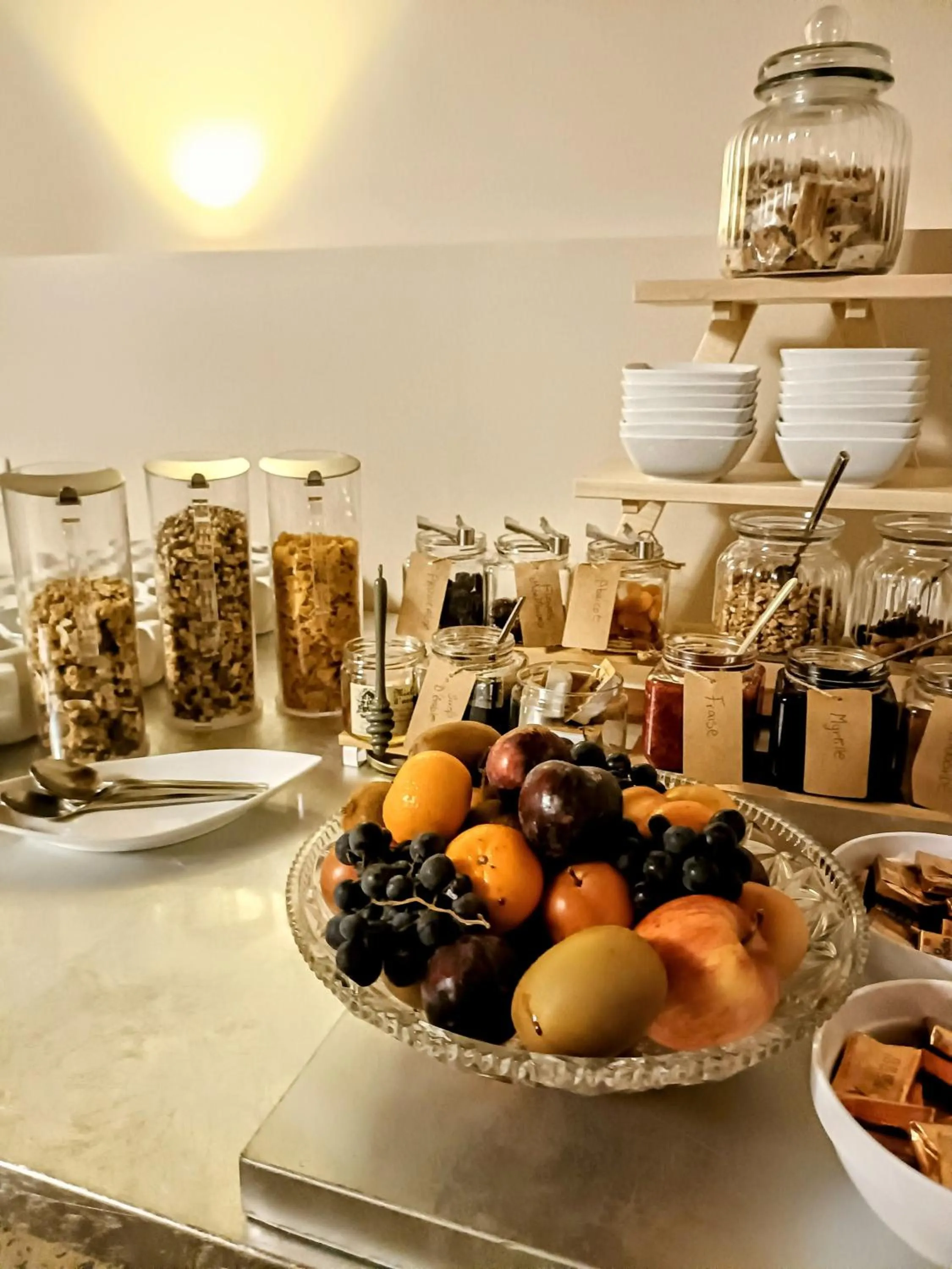 Breakfast in Les Chambres De La Renaissance