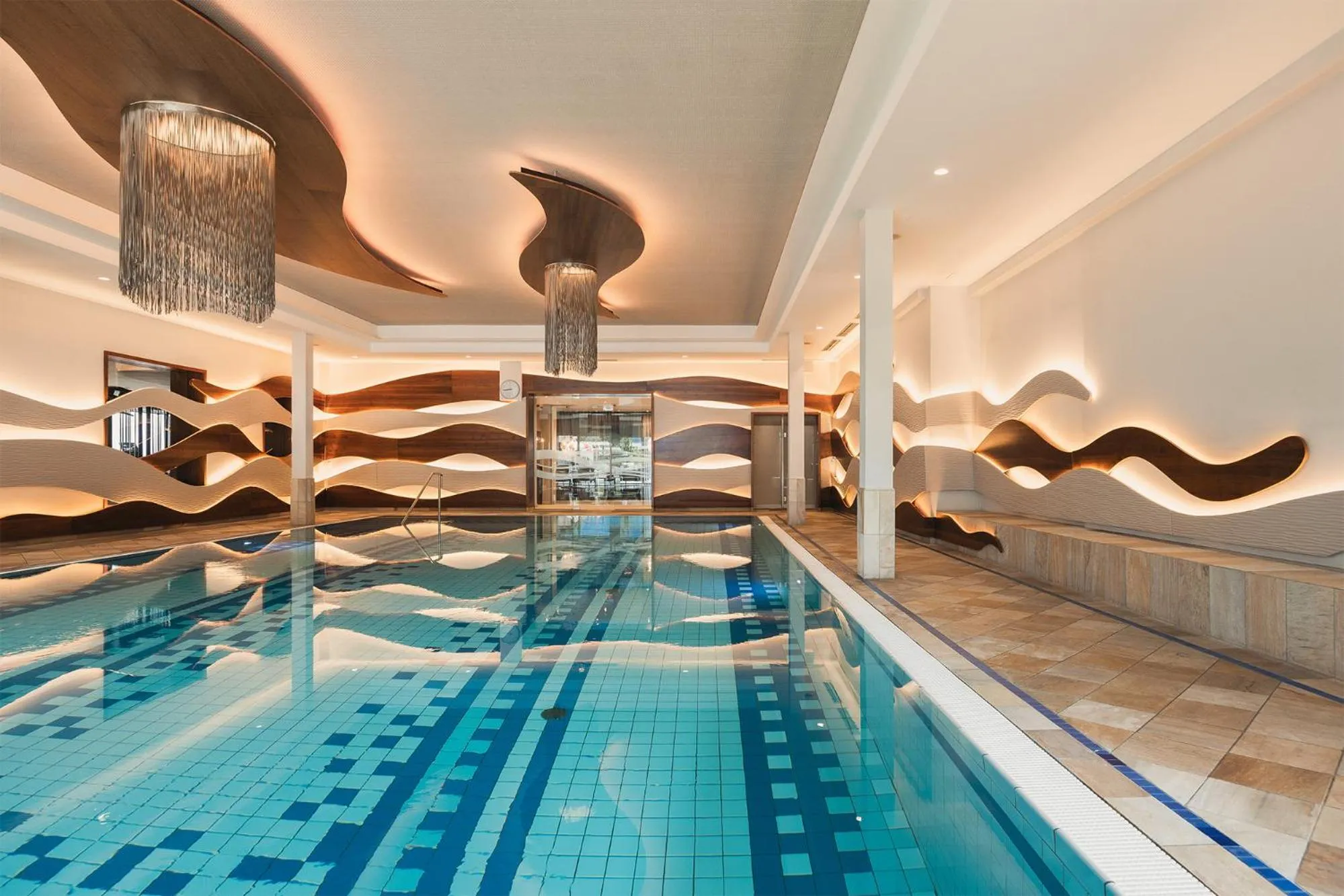 Swimming pool in Hotel Fisserhof