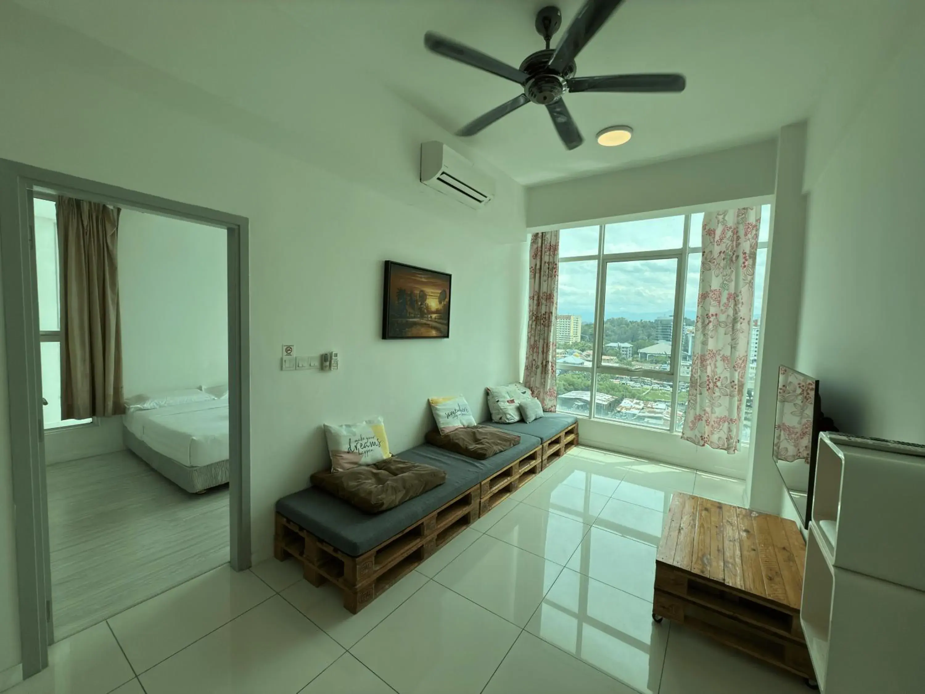 Bed in Sutera Avenue Kota Kinabalu City Centre LW Suites Bed in Sutera Avenue Kota Kinabalu City Centre LW Suites